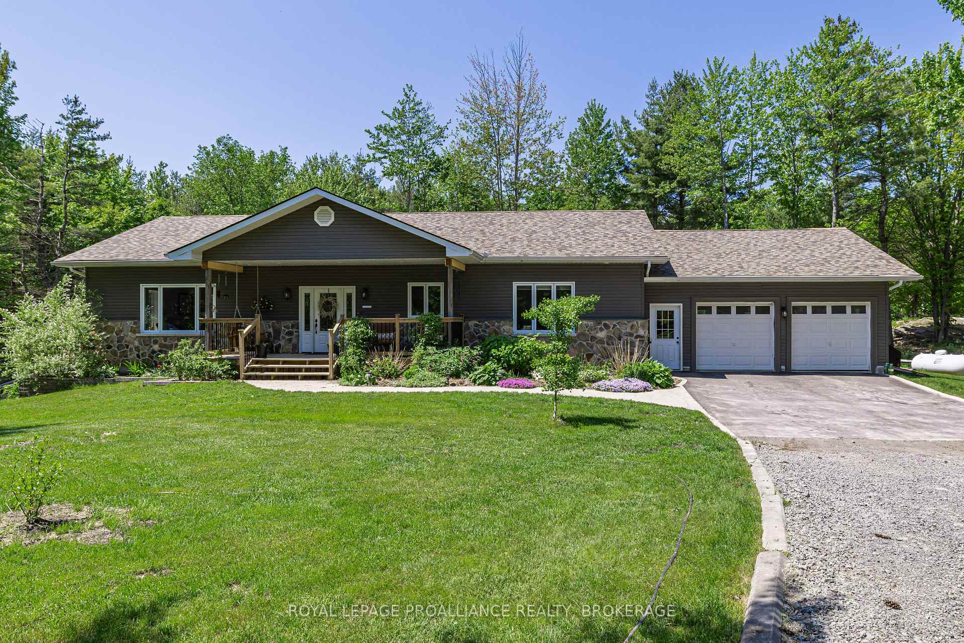 Photo 2 of 1146 Devil Lake Road, Frontenac, Frontenac South — HOMEH