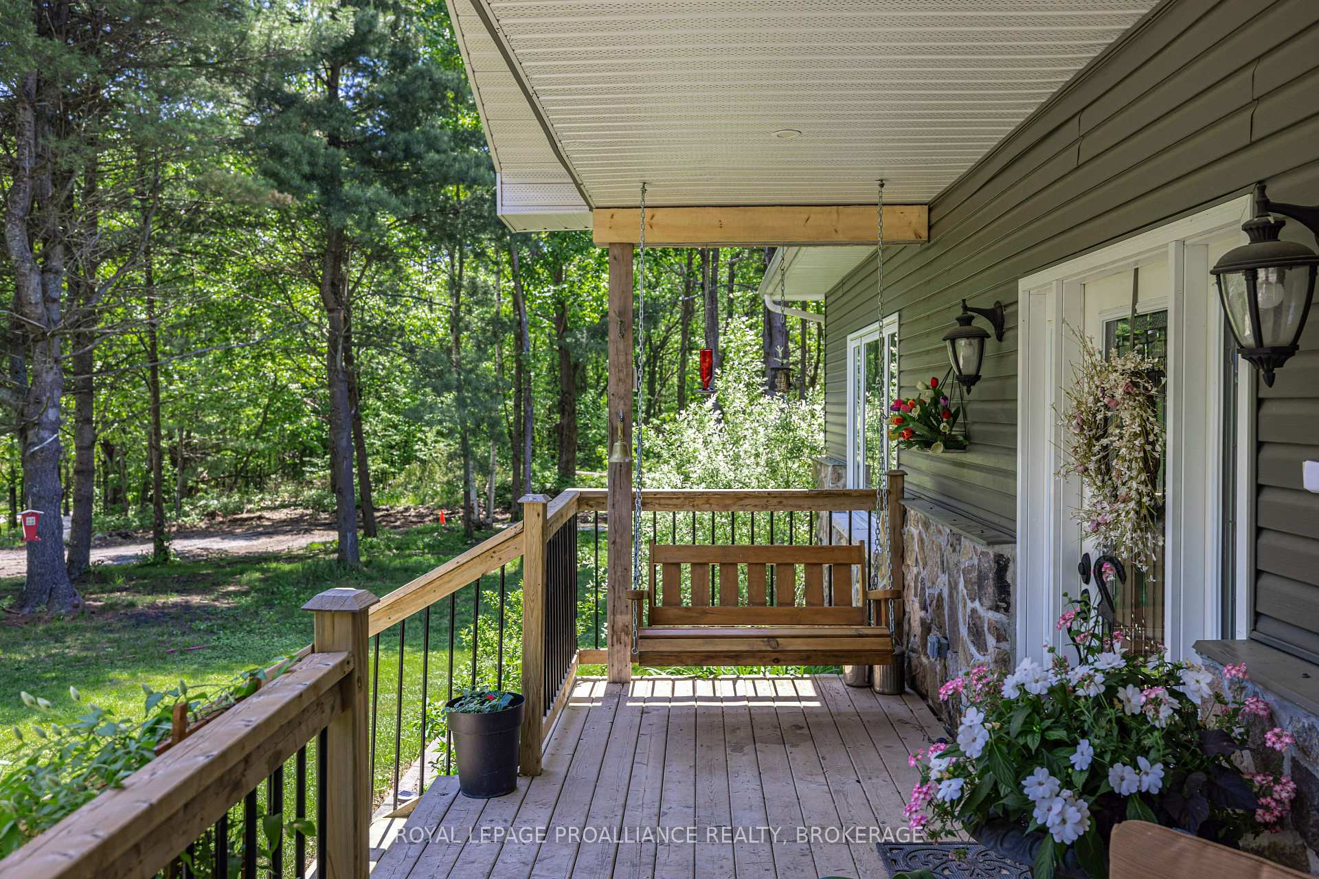 Photo 3 of 1146 Devil Lake Road, Frontenac, Frontenac South — HOMEH