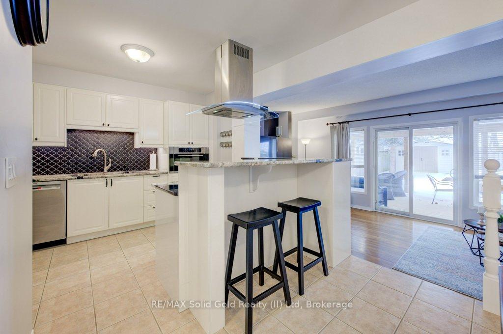 Photo 5 of 108 Mcmeeken Drive, Cambridge — HOMEH