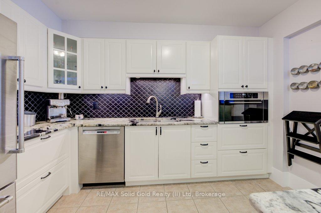 Photo 8 of 108 Mcmeeken Drive, Cambridge — HOMEH