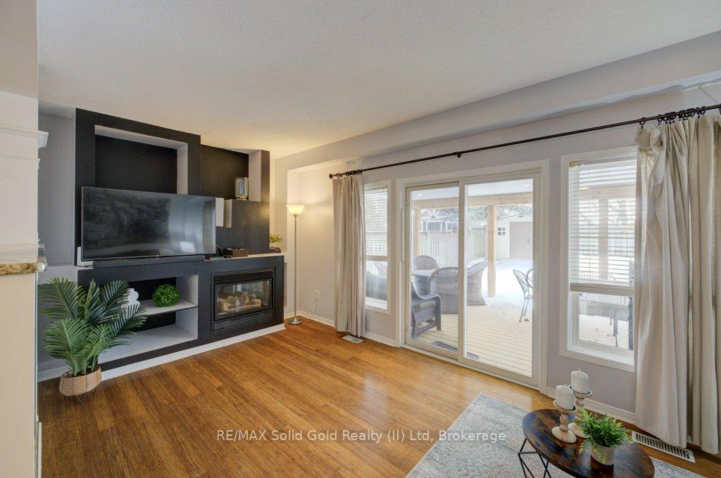 Photo 11 of 108 Mcmeeken Drive, Cambridge — HOMEH