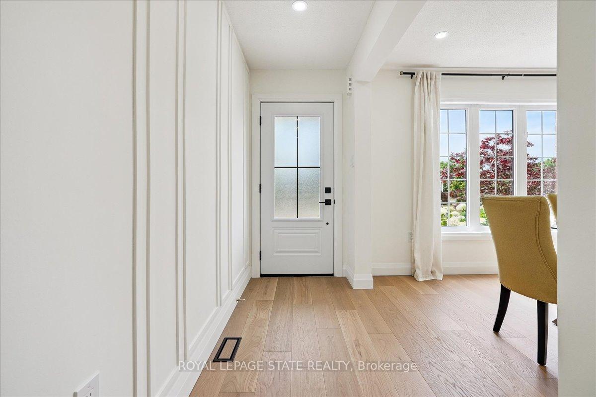 Photo 12 of 54 Ivybridge Drive, Hamilton, Stoney Creek — HOMEH
