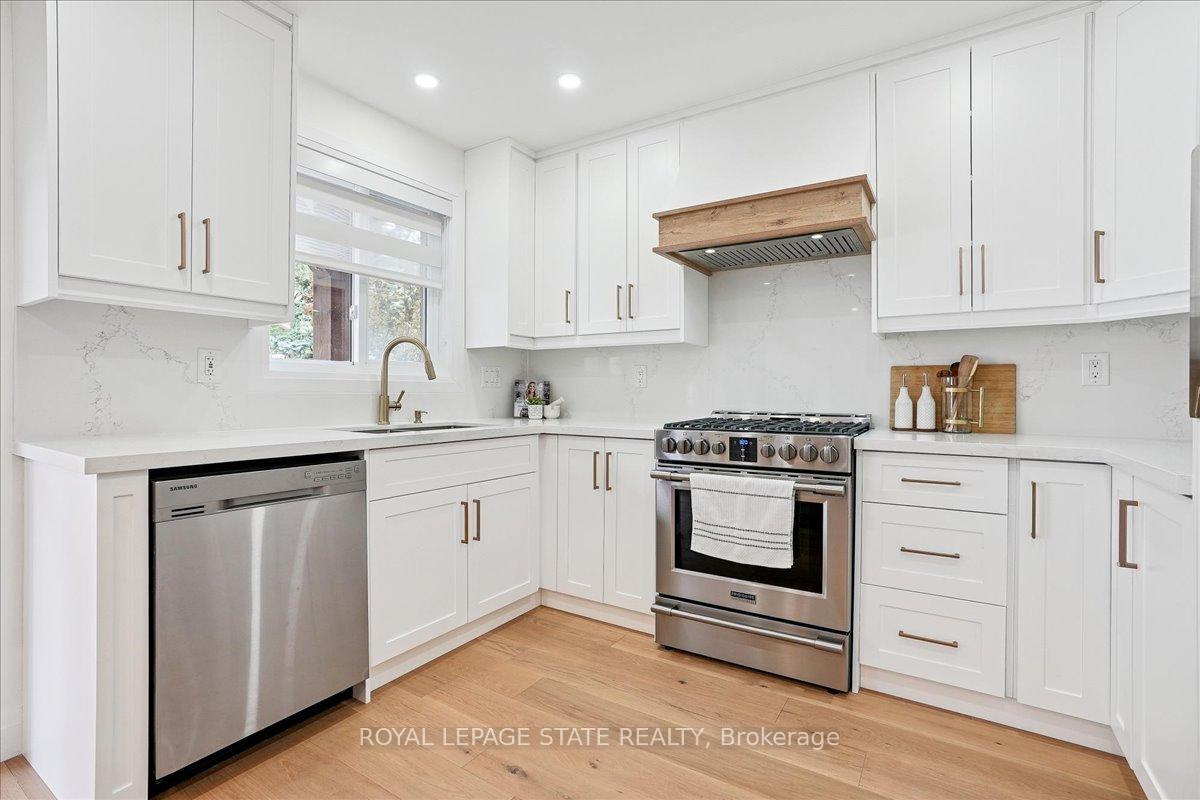 Photo 18 of 54 Ivybridge Drive, Hamilton, Stoney Creek — HOMEH