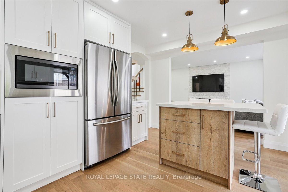 Photo 19 of 54 Ivybridge Drive, Hamilton, Stoney Creek — HOMEH