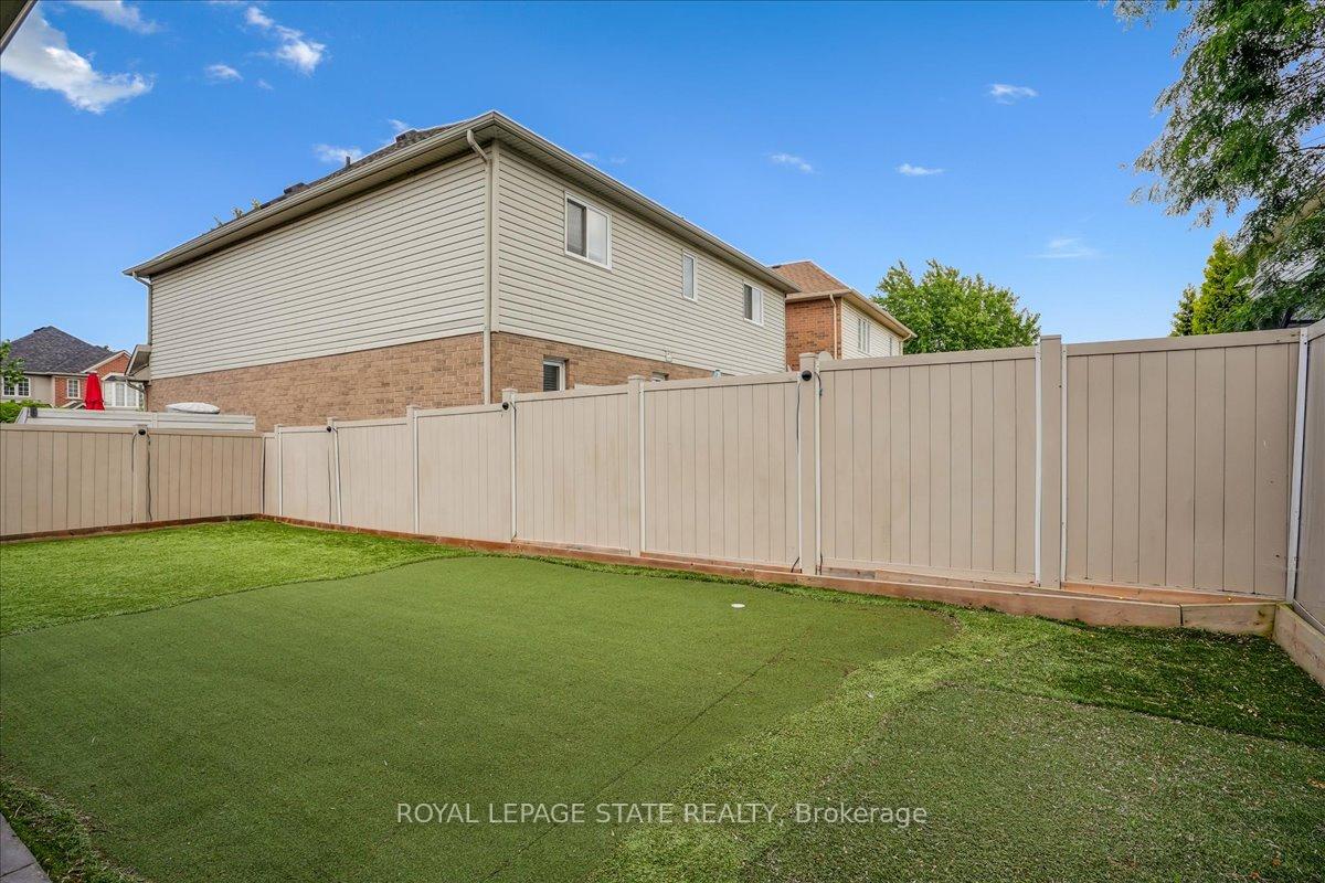 Photo 40 of 54 Ivybridge Drive, Hamilton, Stoney Creek — HOMEH