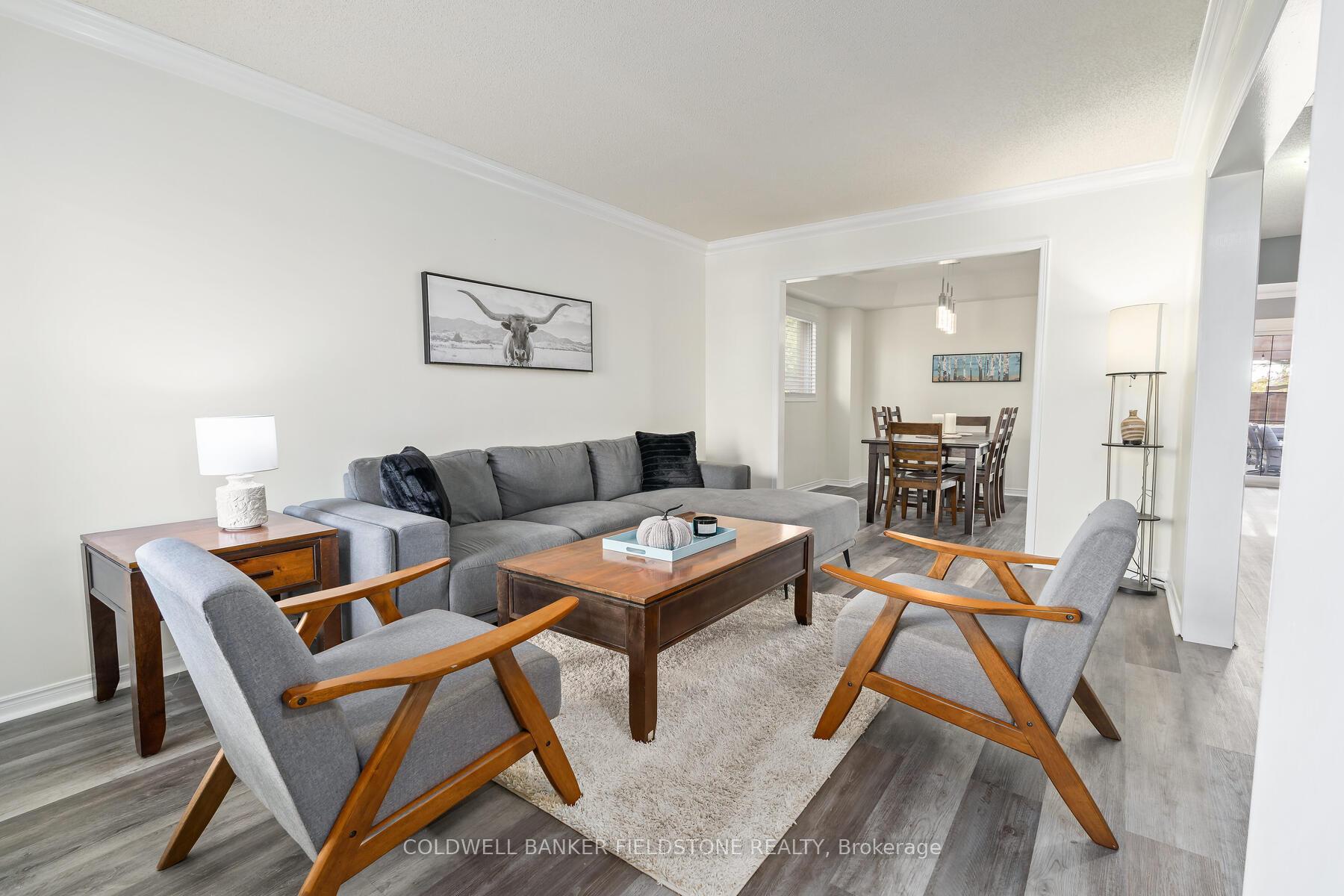 Photo 6 of 78 Lauchlin Crescent, Halton Hills, Georgetown — HOMEH