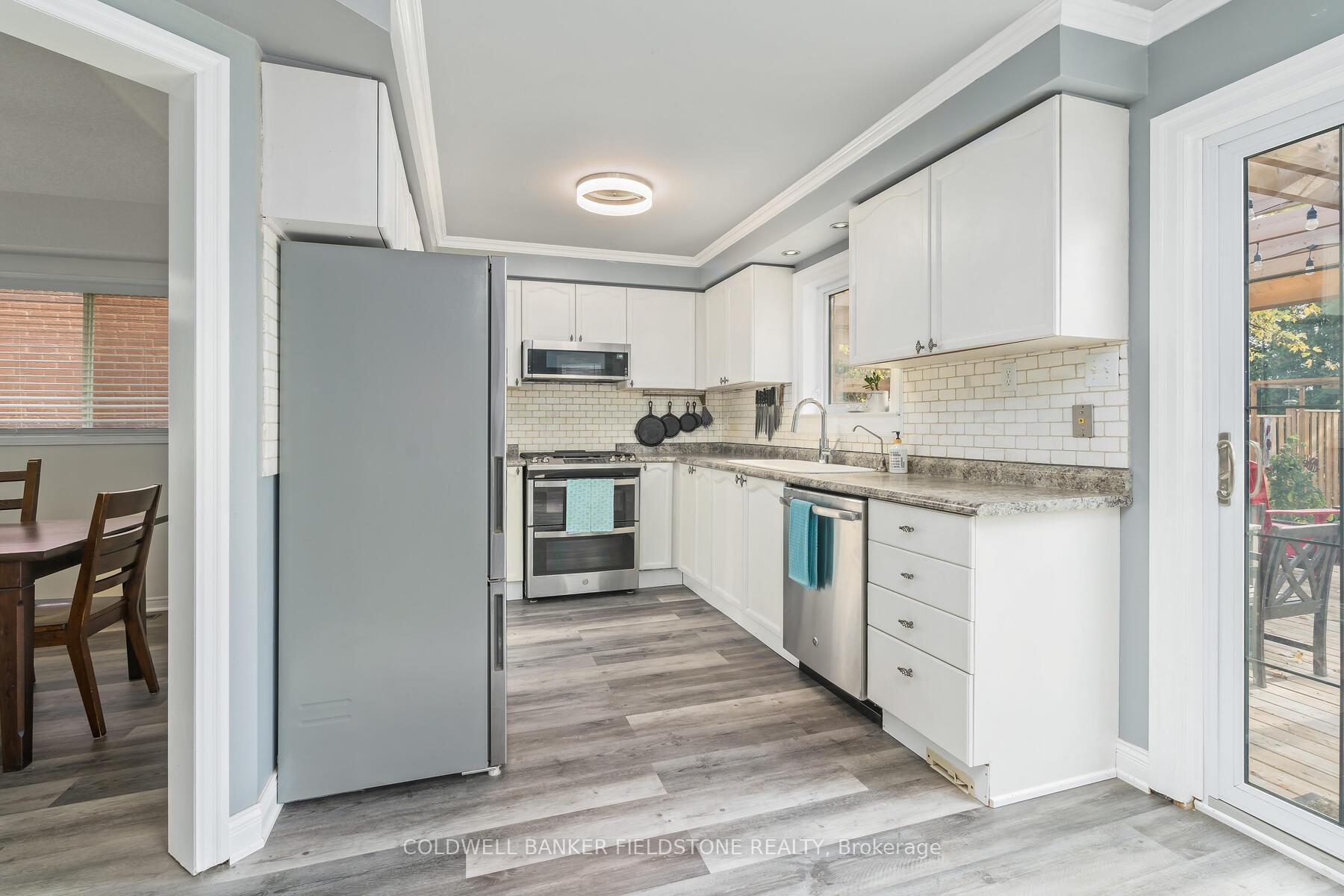 Photo 11 of 78 Lauchlin Crescent, Halton Hills, Georgetown — HOMEH