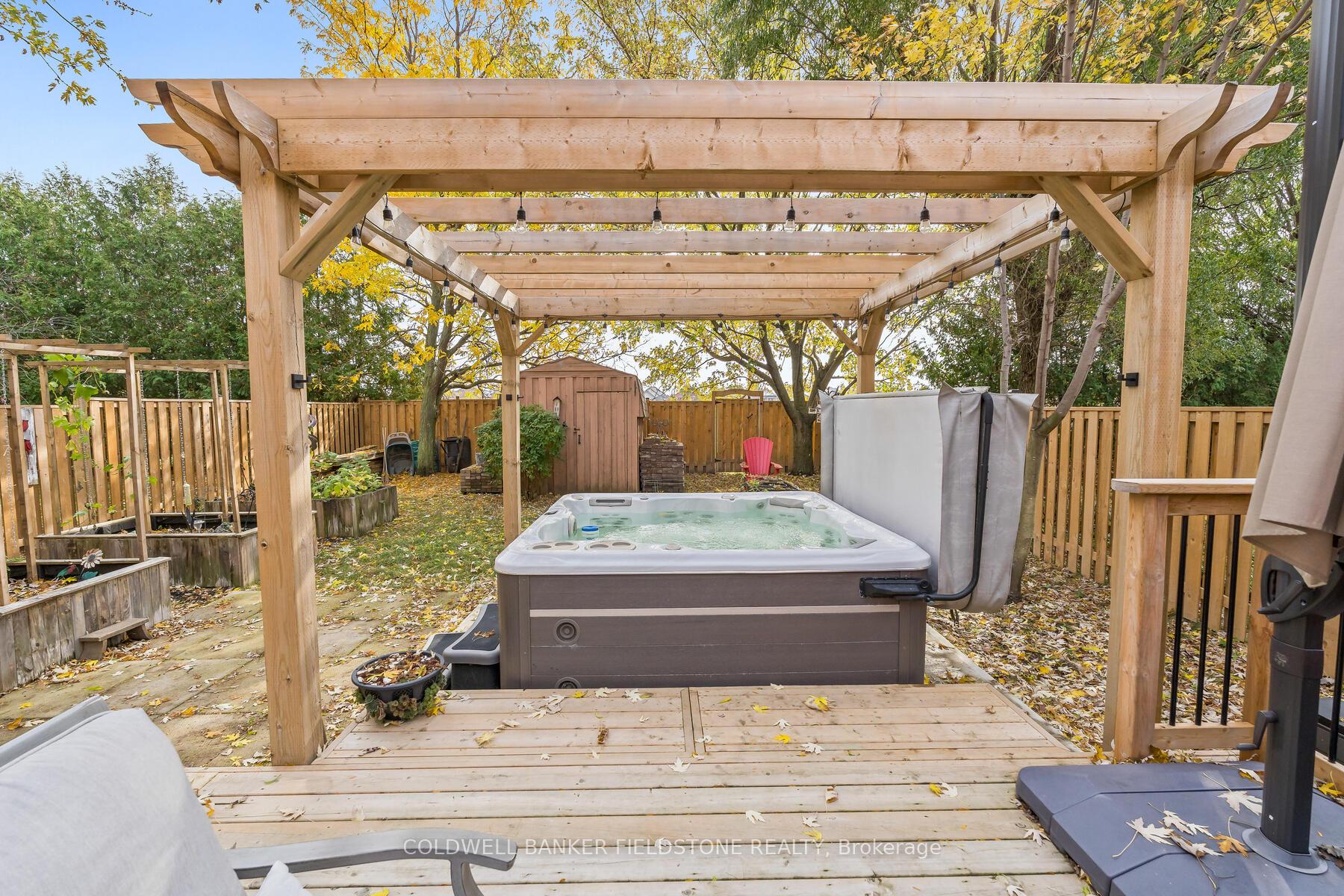 Photo 35 of 78 Lauchlin Crescent, Halton Hills, Georgetown — HOMEH