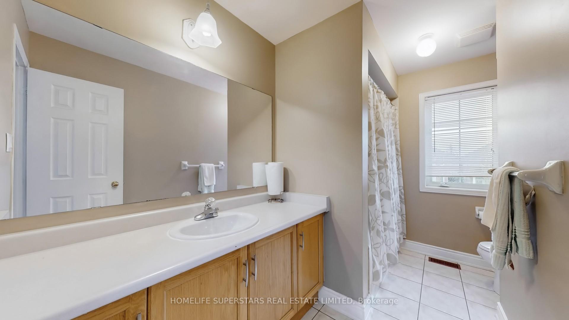Photo 1 of 30 Hopecrest Place, Brampton, Sandringham-Wellington — HOMEH