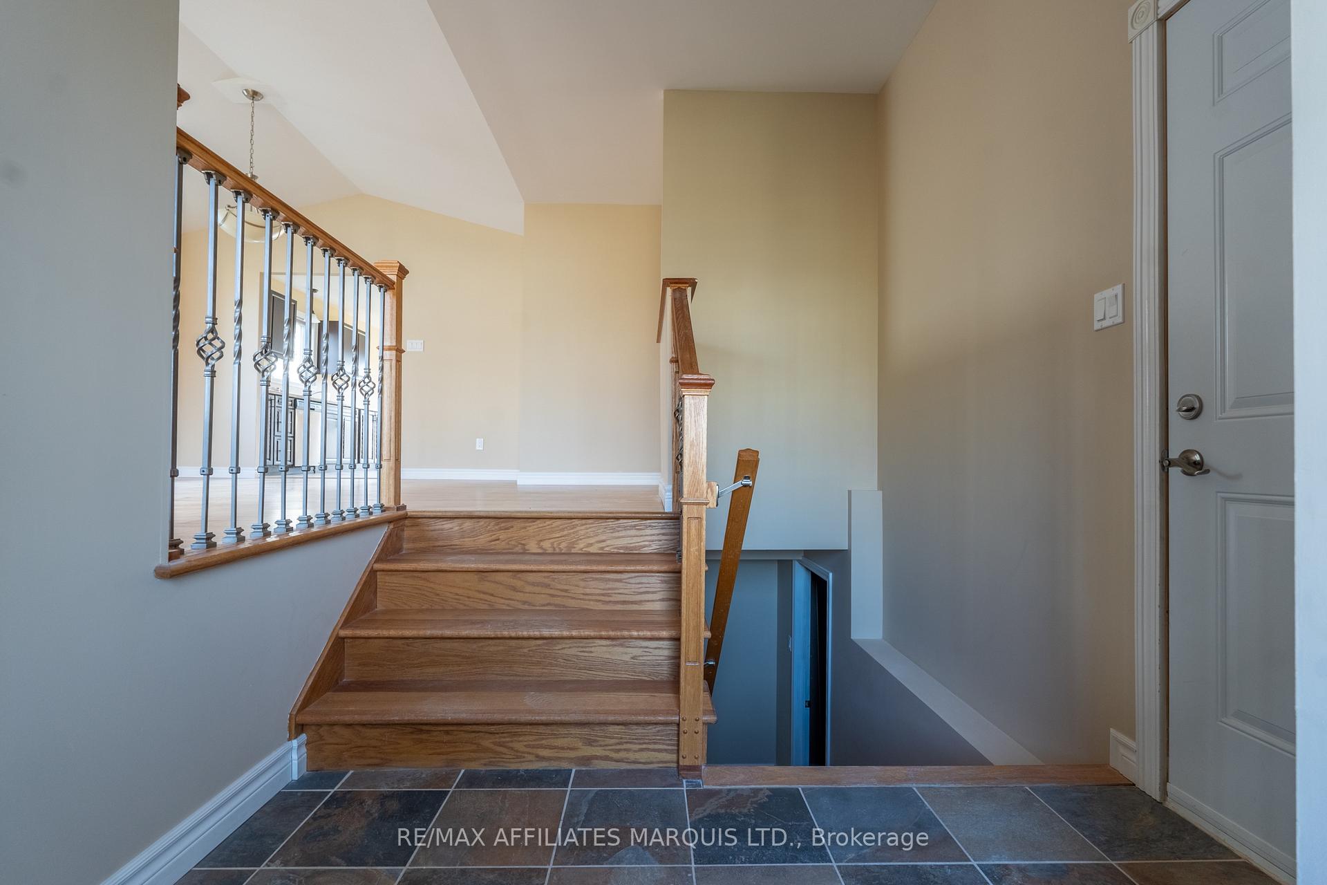 Photo 9 of 2240 Pitt Street W, Cornwall — HOMEH