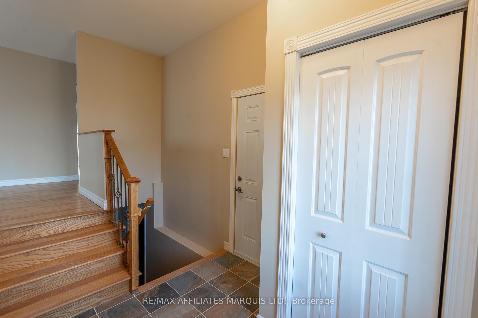 Photo 10 of 2240 Pitt Street W, Cornwall — HOMEH