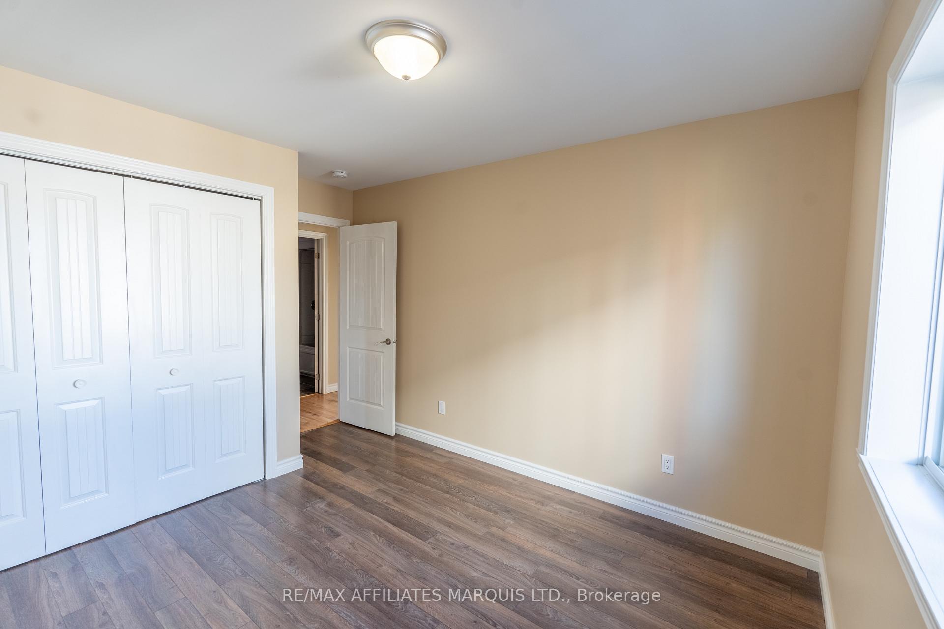 Photo 11 of 2240 Pitt Street W, Cornwall — HOMEH
