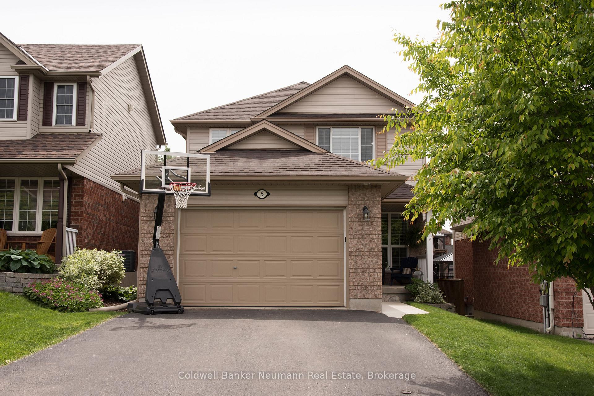 Photo 1 of 5 Valleyhaven Lane, Guelph, Grange Road — HOMEH