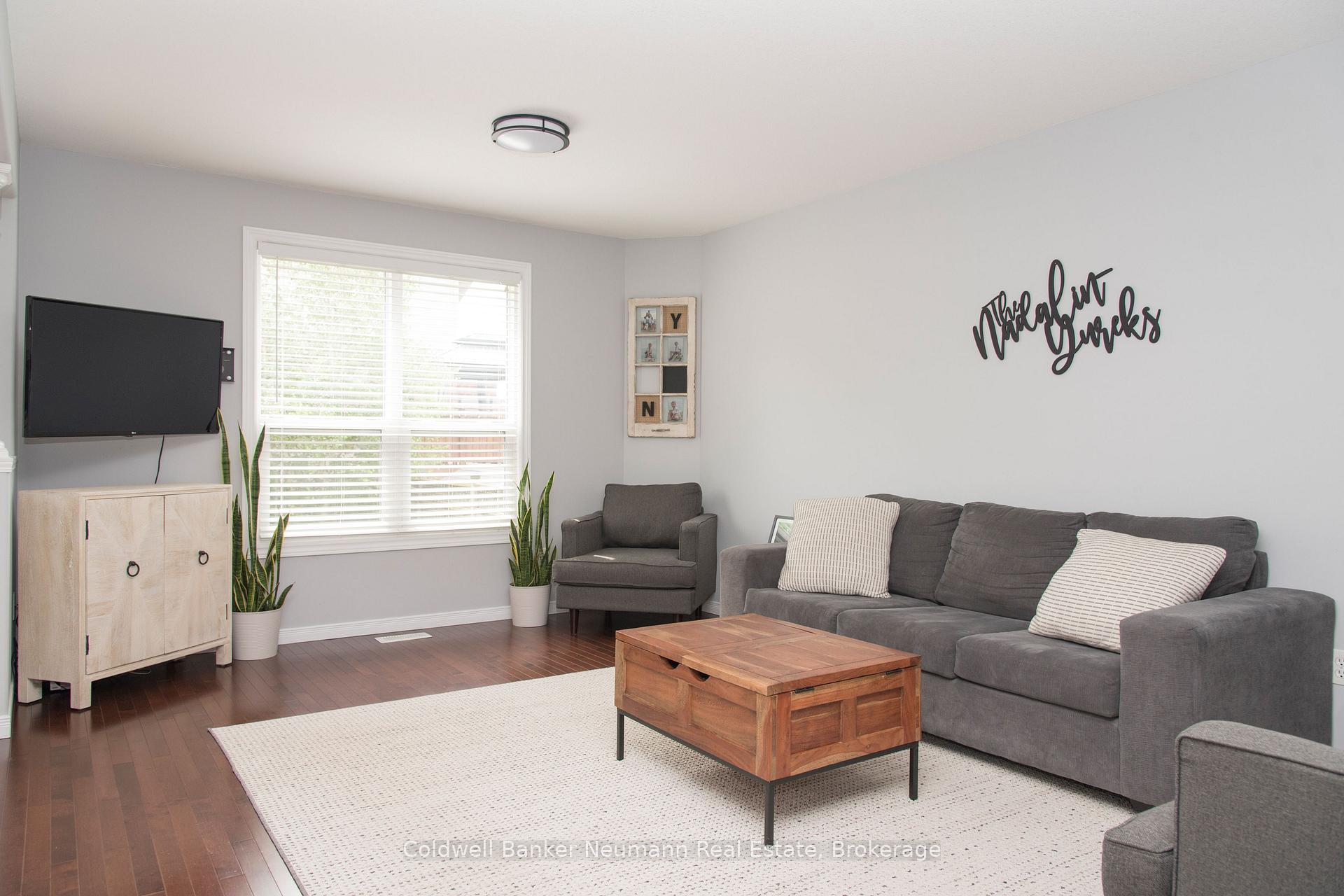 Photo 11 of 5 Valleyhaven Lane, Guelph, Grange Road — HOMEH