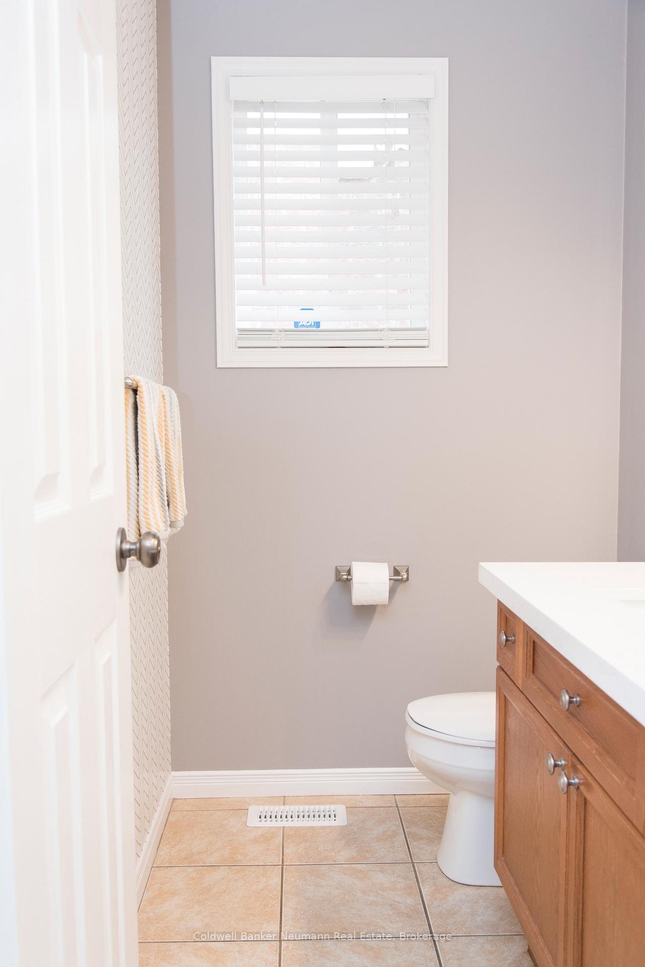 Photo 24 of 5 Valleyhaven Lane, Guelph, Grange Road — HOMEH