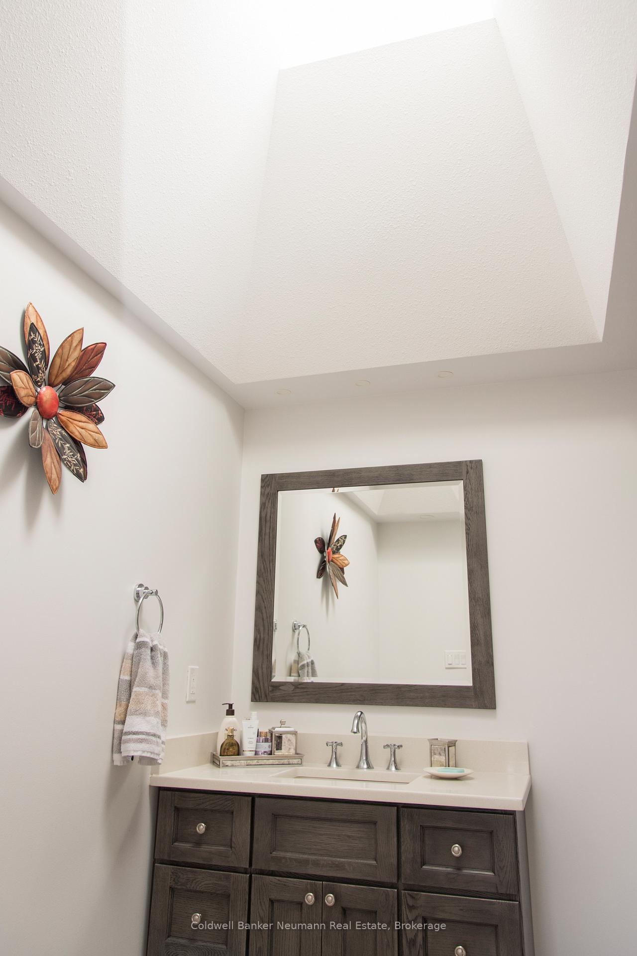 Photo 32 of 5 Valleyhaven Lane, Guelph, Grange Road — HOMEH