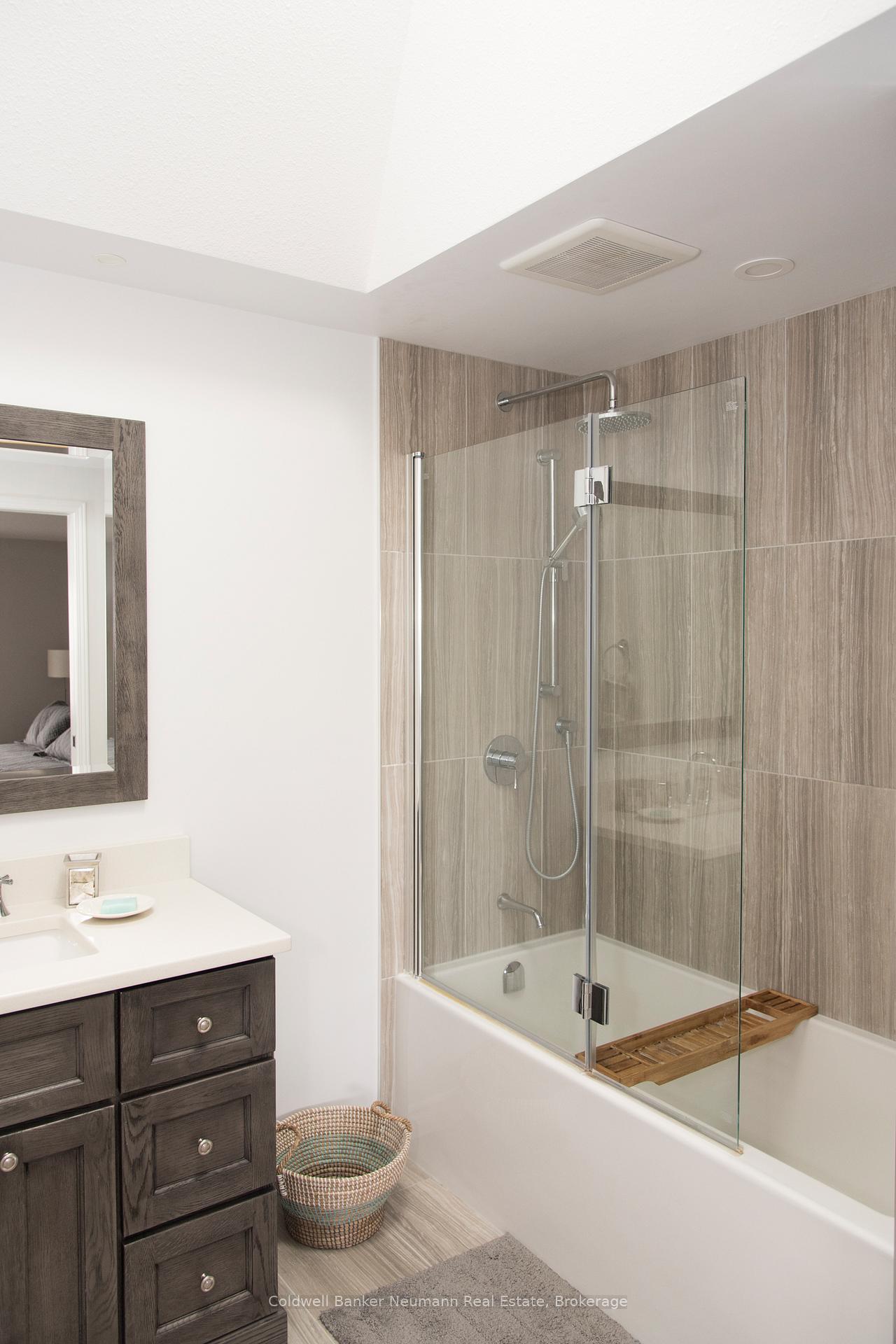 Photo 33 of 5 Valleyhaven Lane, Guelph, Grange Road — HOMEH