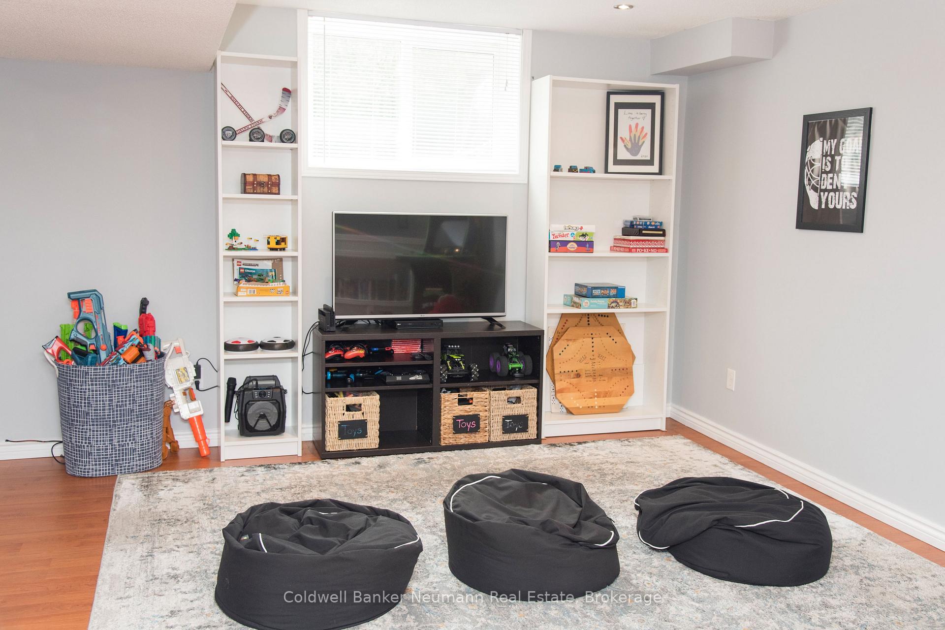 Photo 45 of 5 Valleyhaven Lane, Guelph, Grange Road — HOMEH