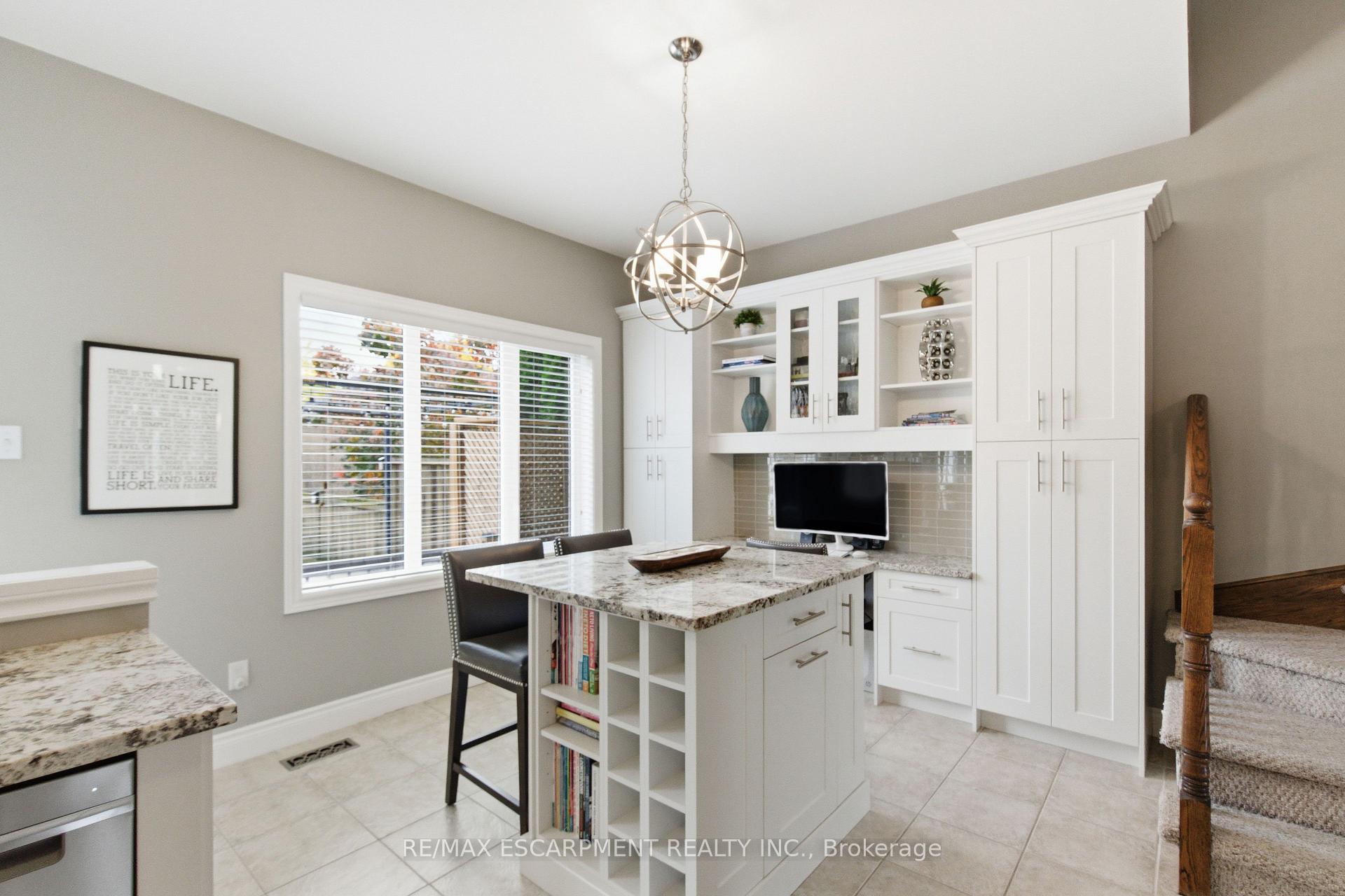 Photo 10 of 80 Easthampton Road, Hamilton, Winona Park — HOMEH