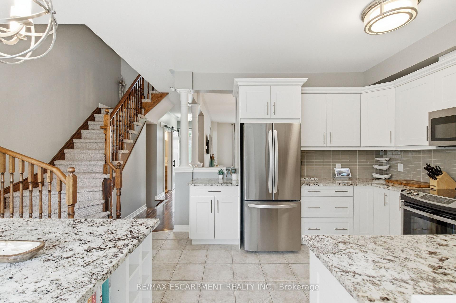 Photo 13 of 80 Easthampton Road, Hamilton, Winona Park — HOMEH