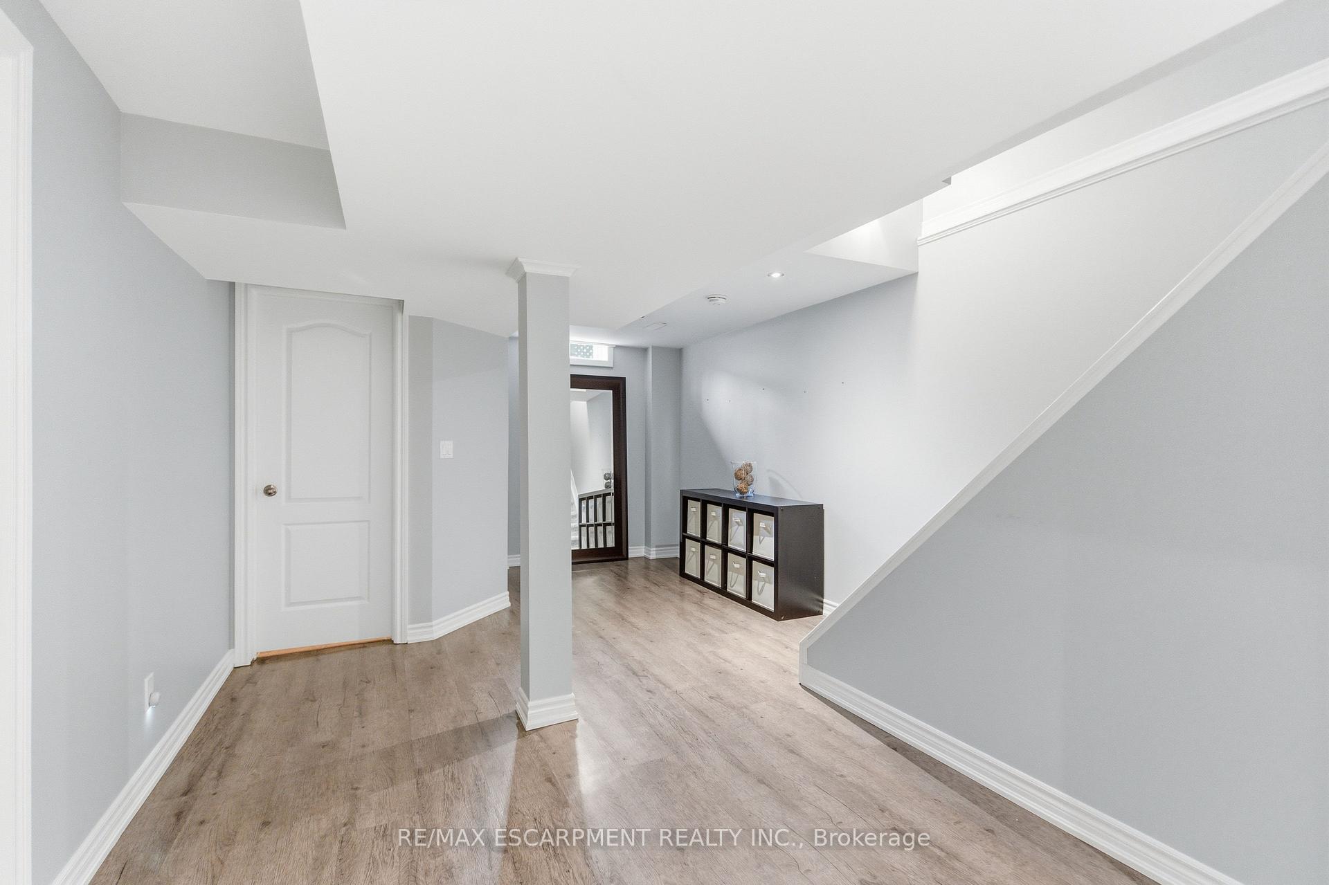 Photo 23 of 80 Easthampton Road, Hamilton, Winona Park — HOMEH