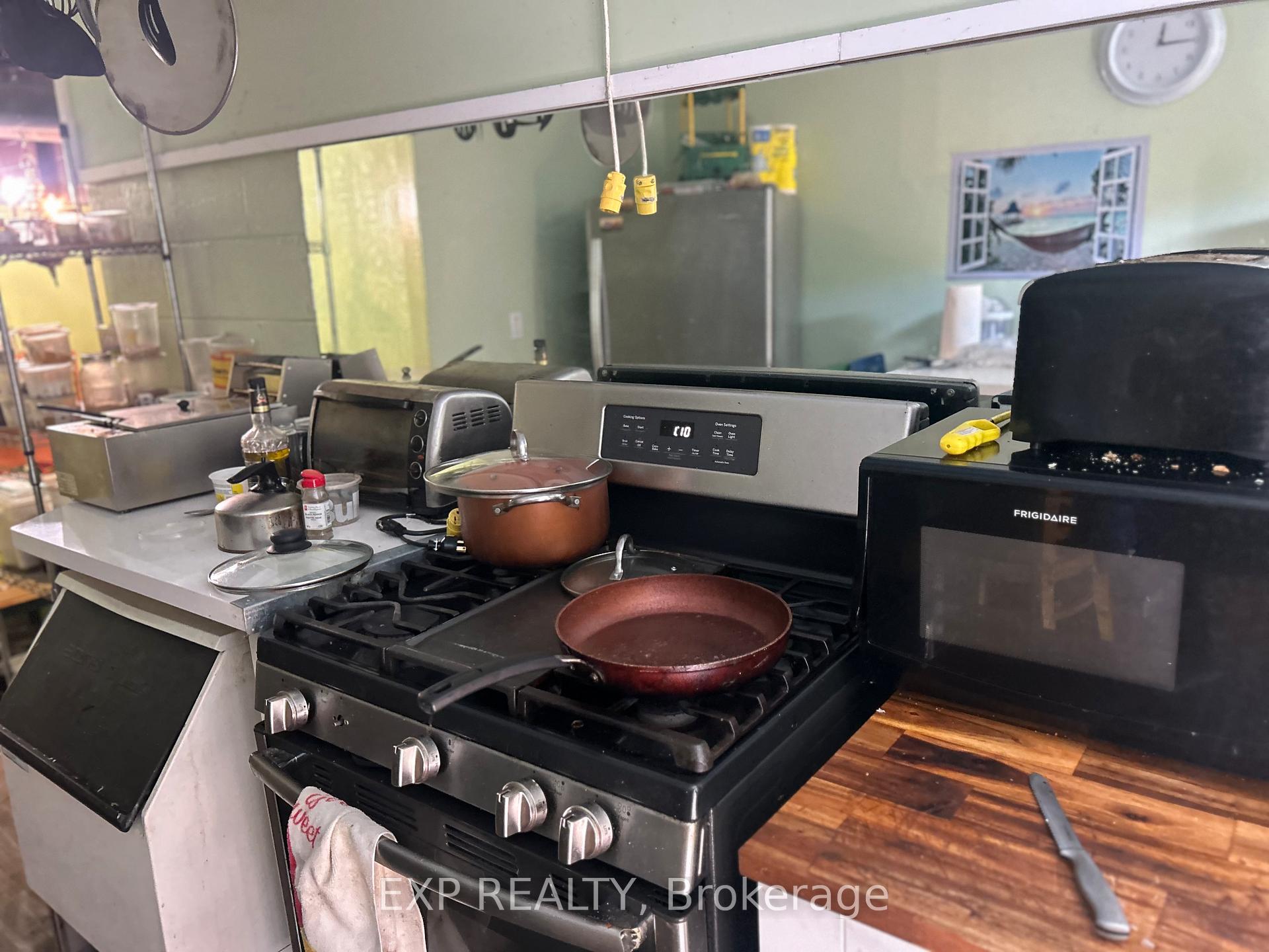 Photo 20 of 24 Pitt Street, Bayham, Port Burwell — HOMEH