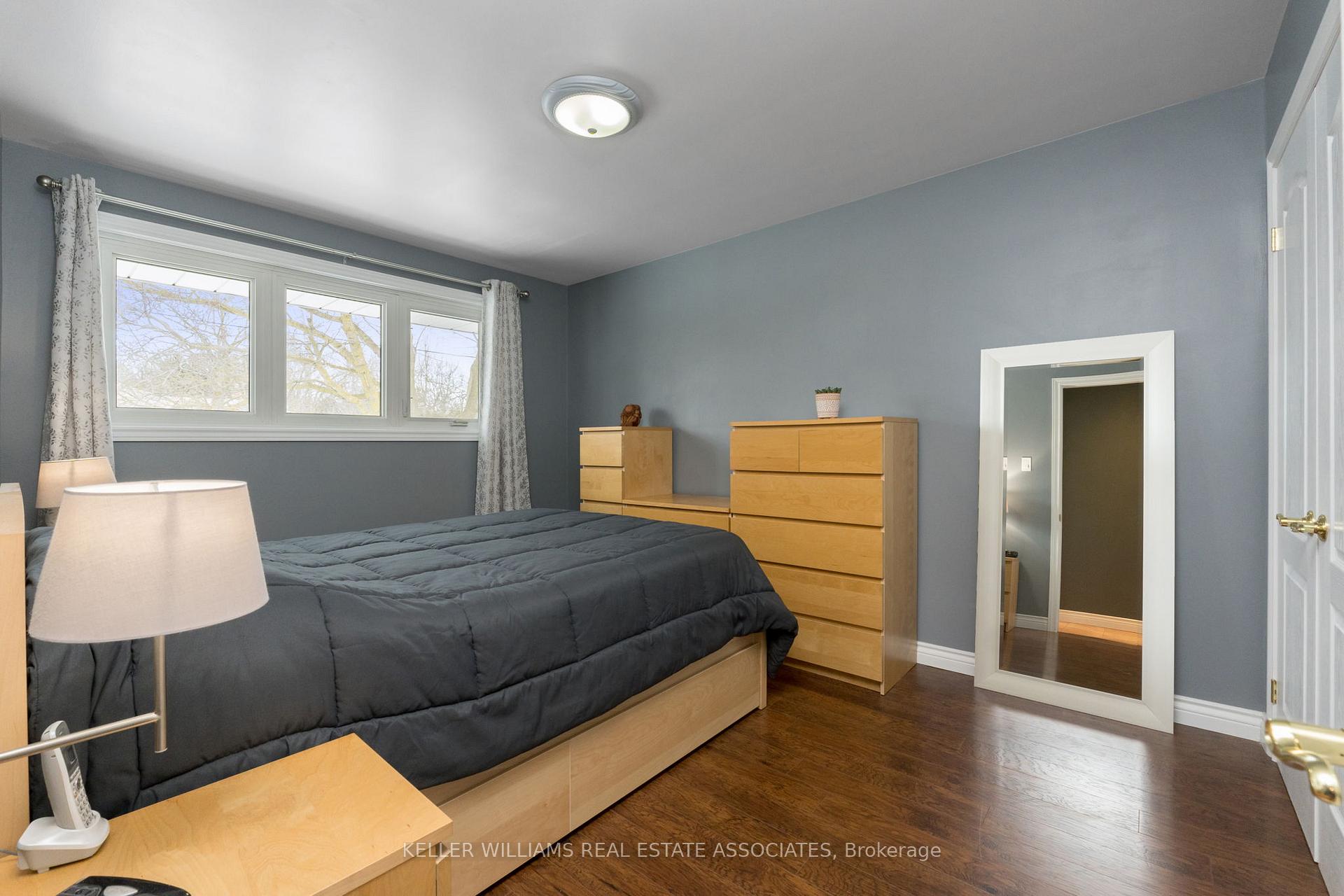 Photo 17 of 25 Mackenzie Drive, Halton Hills, Georgetown — HOMEH