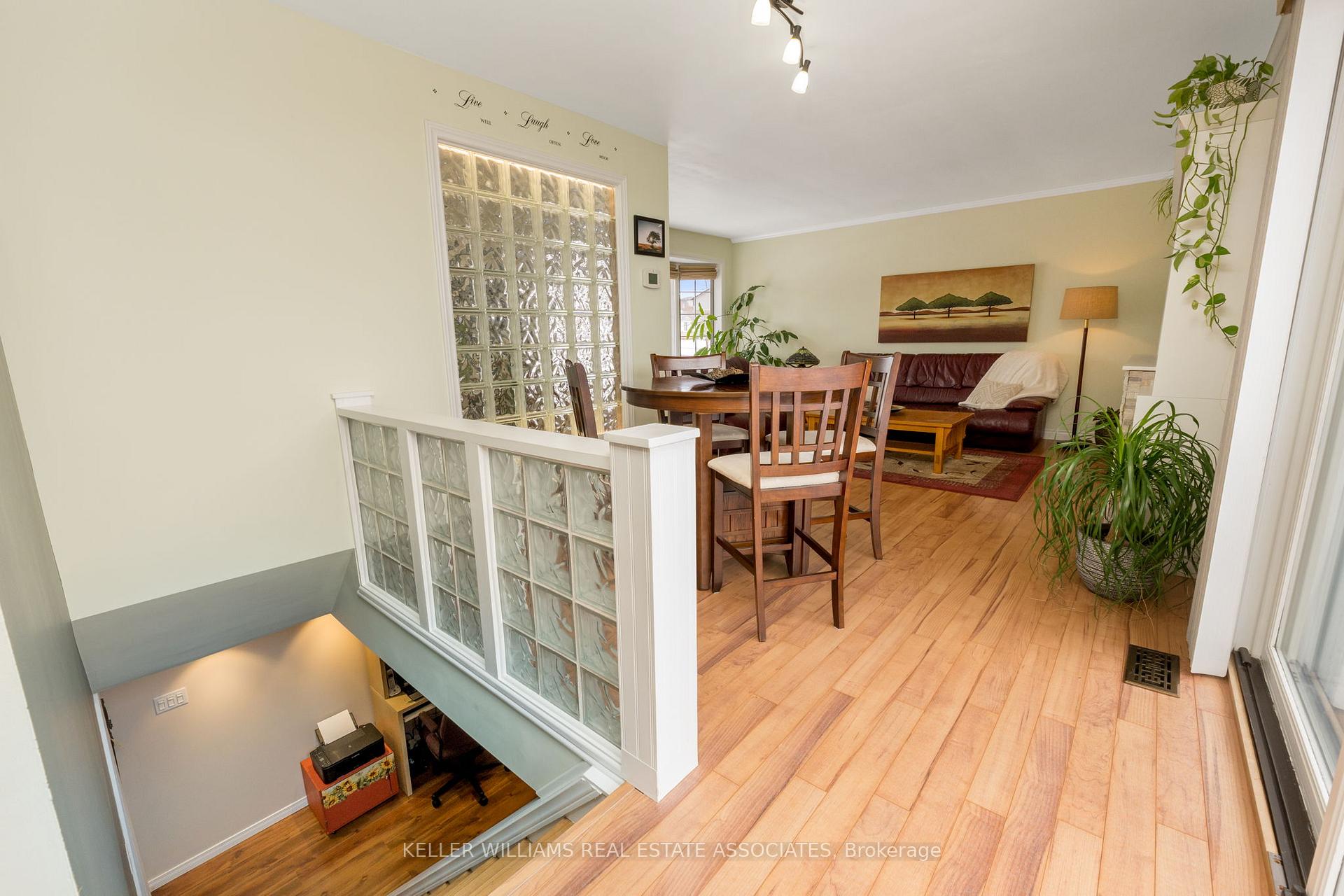 Photo 18 of 25 Mackenzie Drive, Halton Hills, Georgetown — HOMEH
