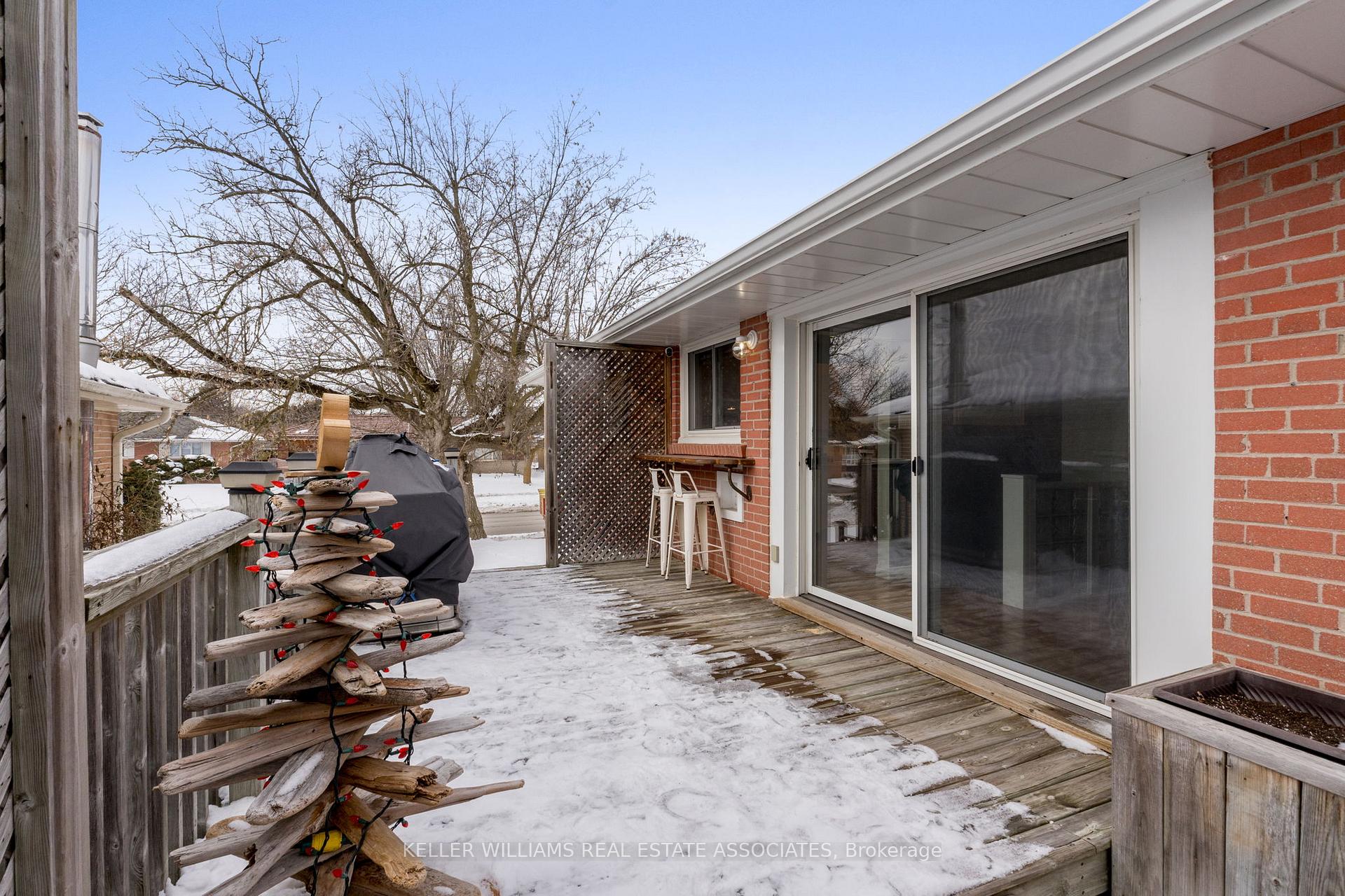 Photo 22 of 25 Mackenzie Drive, Halton Hills, Georgetown — HOMEH