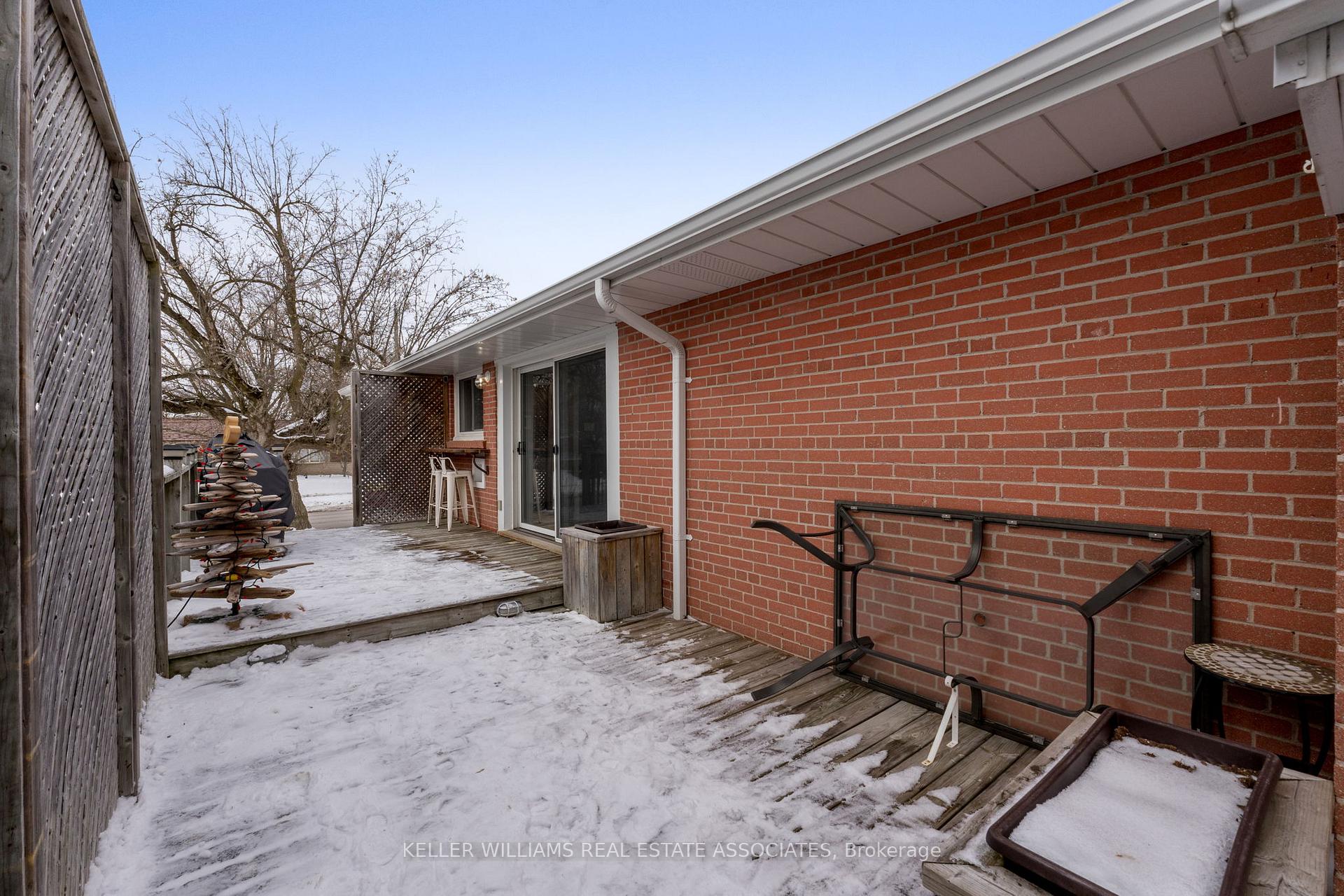 Photo 23 of 25 Mackenzie Drive, Halton Hills, Georgetown — HOMEH