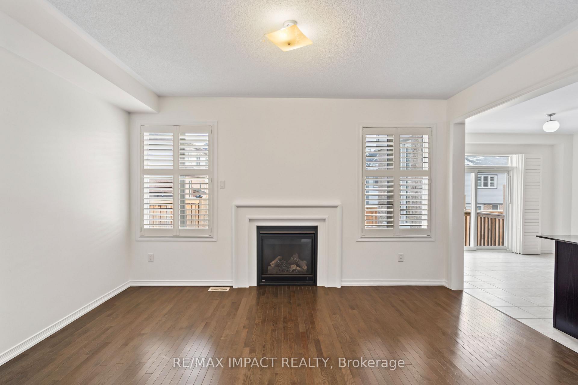 Photo 8 of 56 Bonathon Crescent, Clarington, Bowmanville — HOMEH