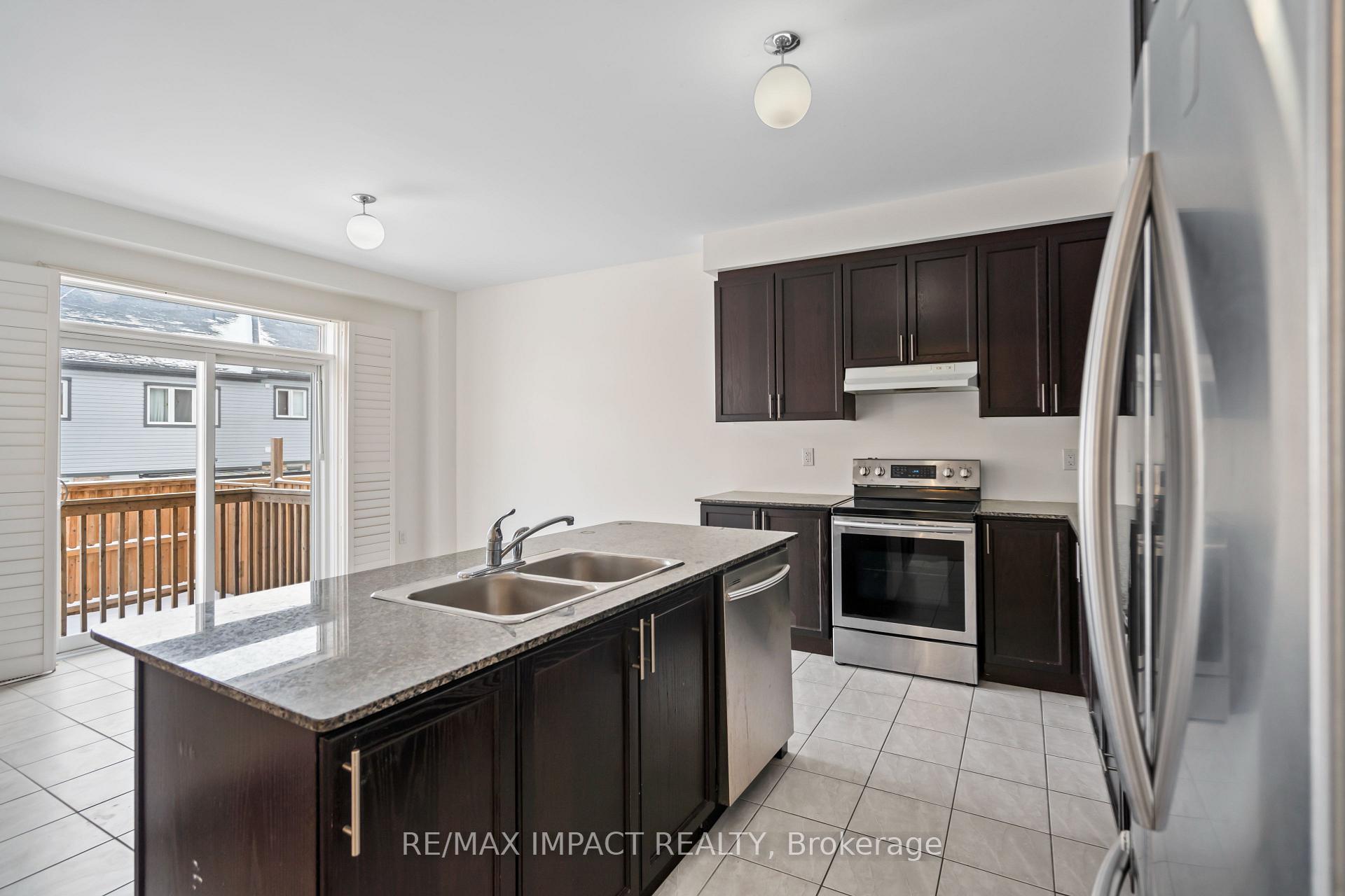 Photo 11 of 56 Bonathon Crescent, Clarington, Bowmanville — HOMEH