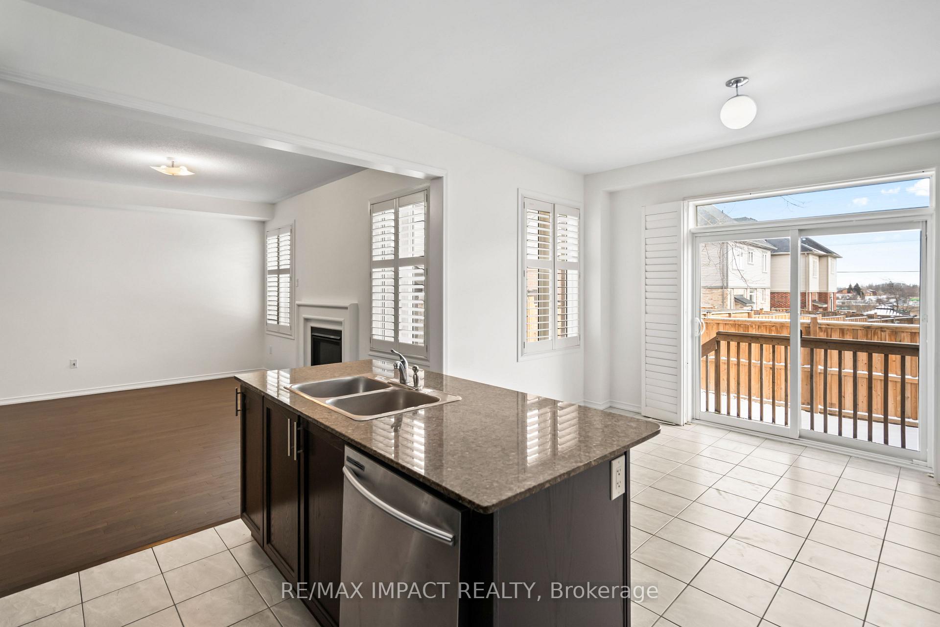 Photo 14 of 56 Bonathon Crescent, Clarington, Bowmanville — HOMEH