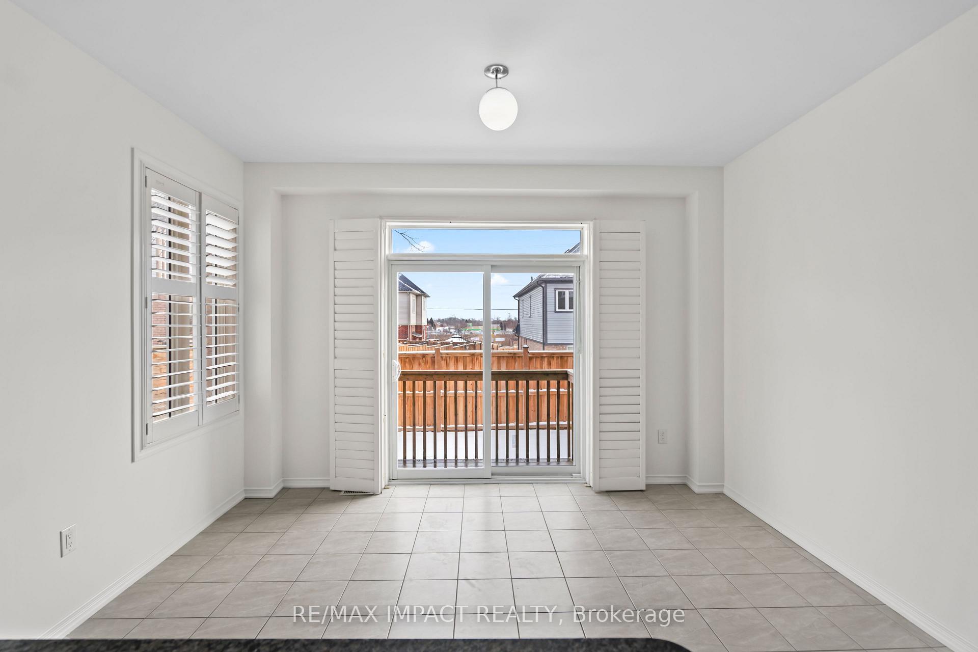 Photo 15 of 56 Bonathon Crescent, Clarington, Bowmanville — HOMEH