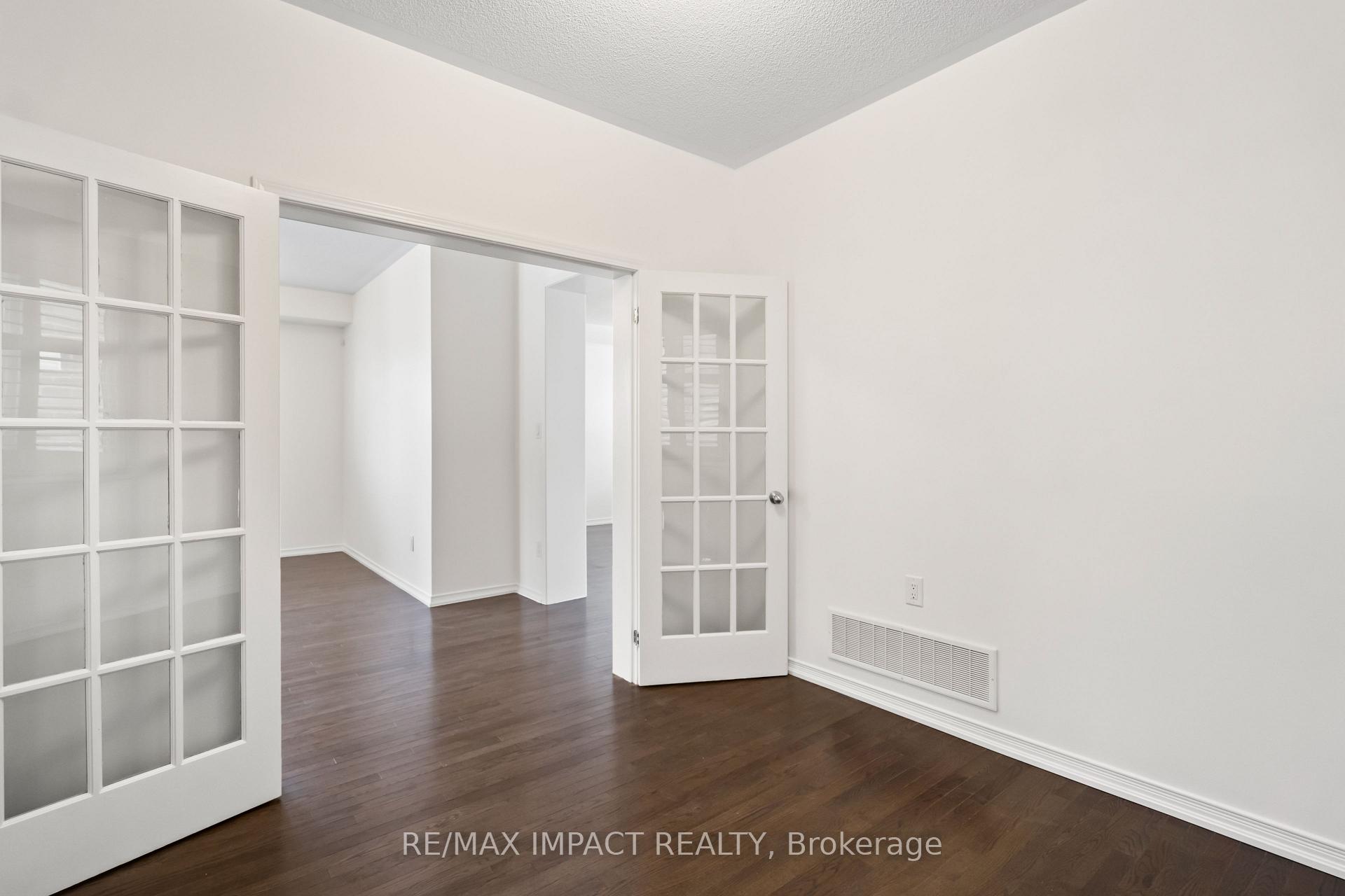 Photo 18 of 56 Bonathon Crescent, Clarington, Bowmanville — HOMEH