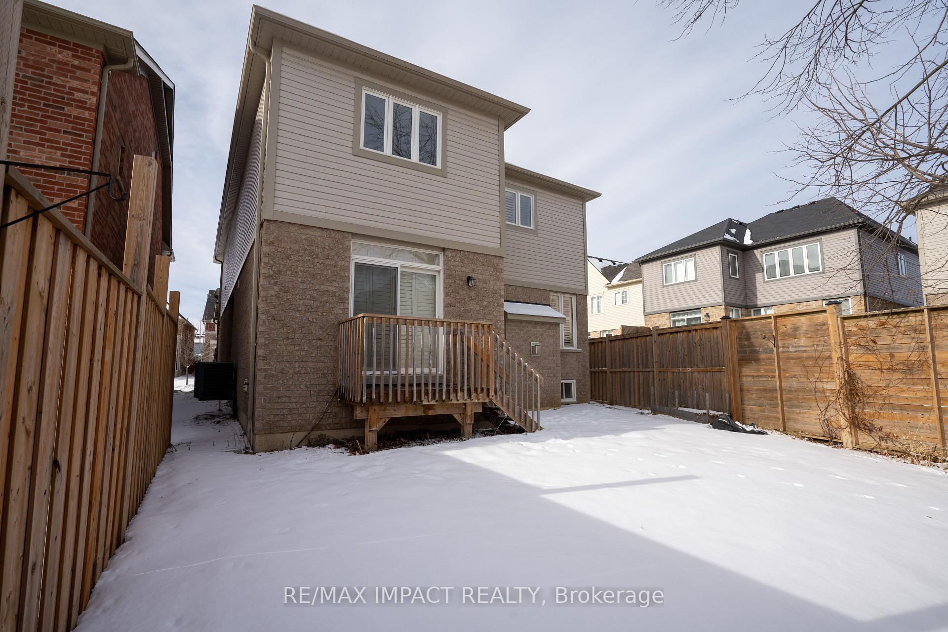 Photo 36 of 56 Bonathon Crescent, Clarington, Bowmanville — HOMEH