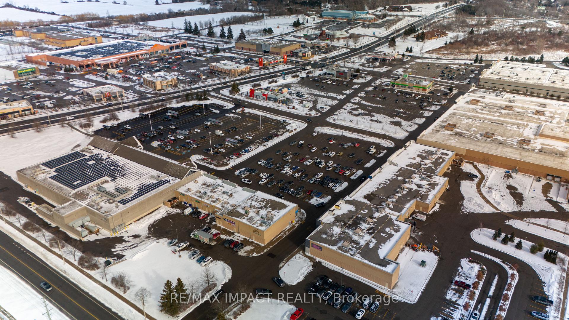Photo 39 of 56 Bonathon Crescent, Clarington, Bowmanville — HOMEH