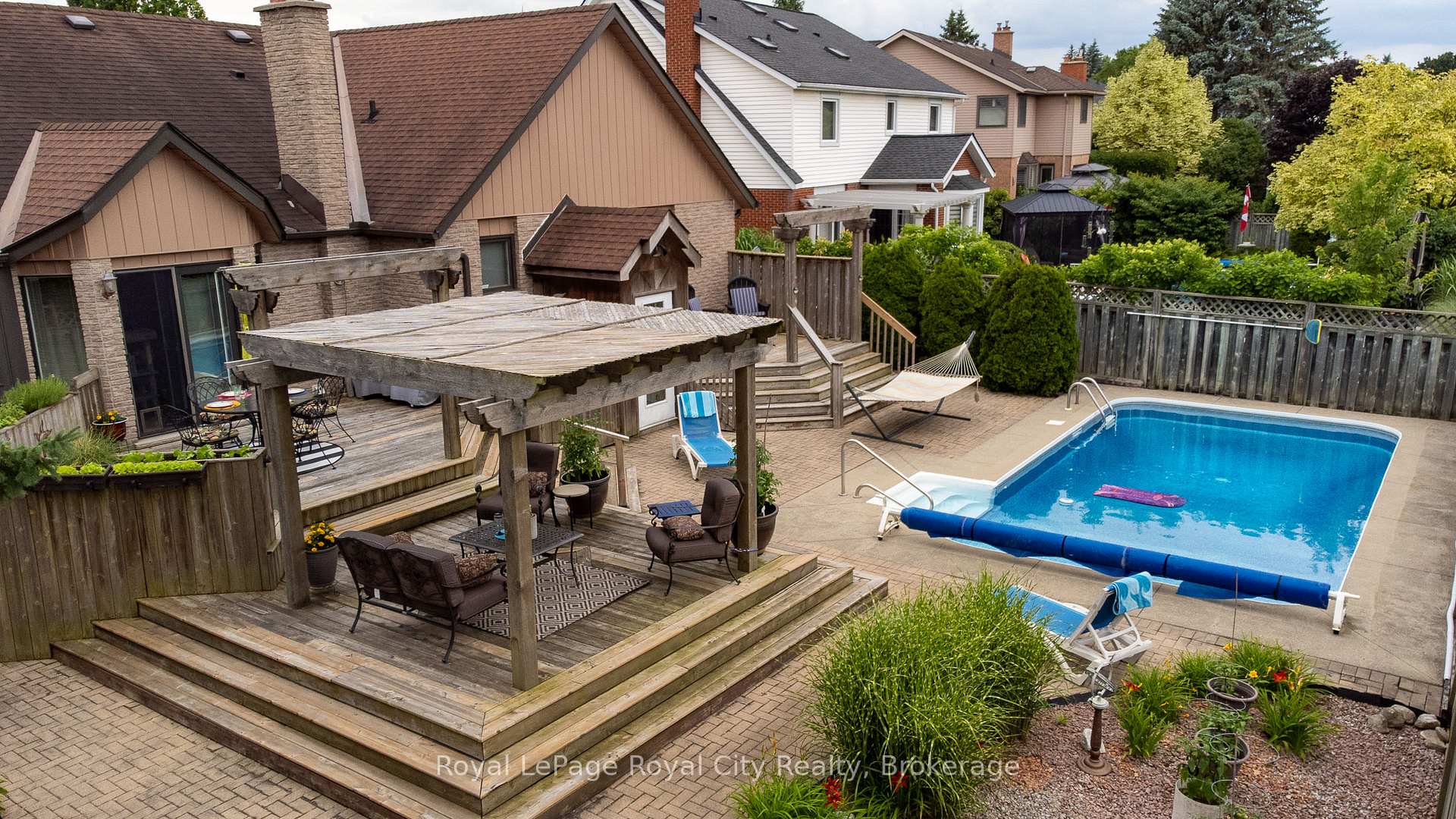 Photo 5 of 227 Dimson Avenue, Guelph, Kortright East — HOMEH
