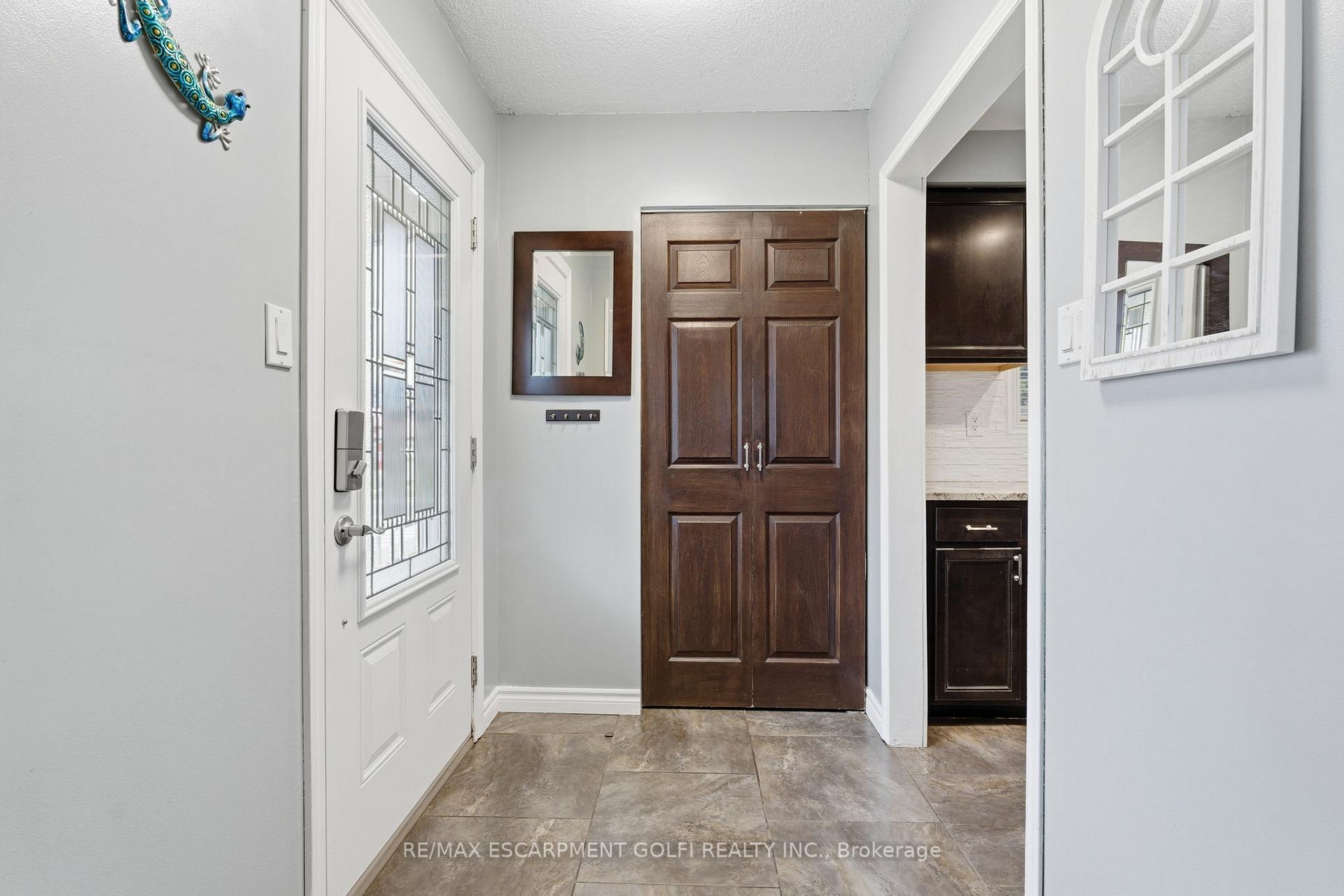 Photo 5 of 374 East 24TH Street, Hamilton, Burkholme — HOMEH