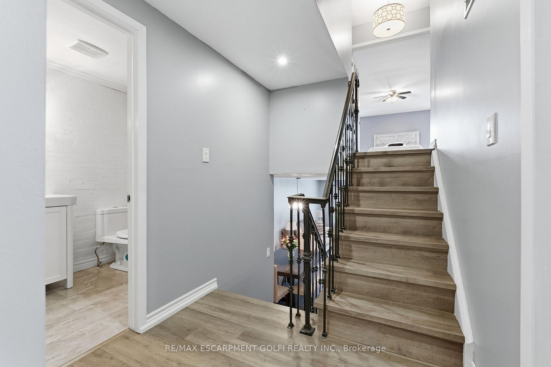 Photo 15 of 374 East 24TH Street, Hamilton, Burkholme — HOMEH