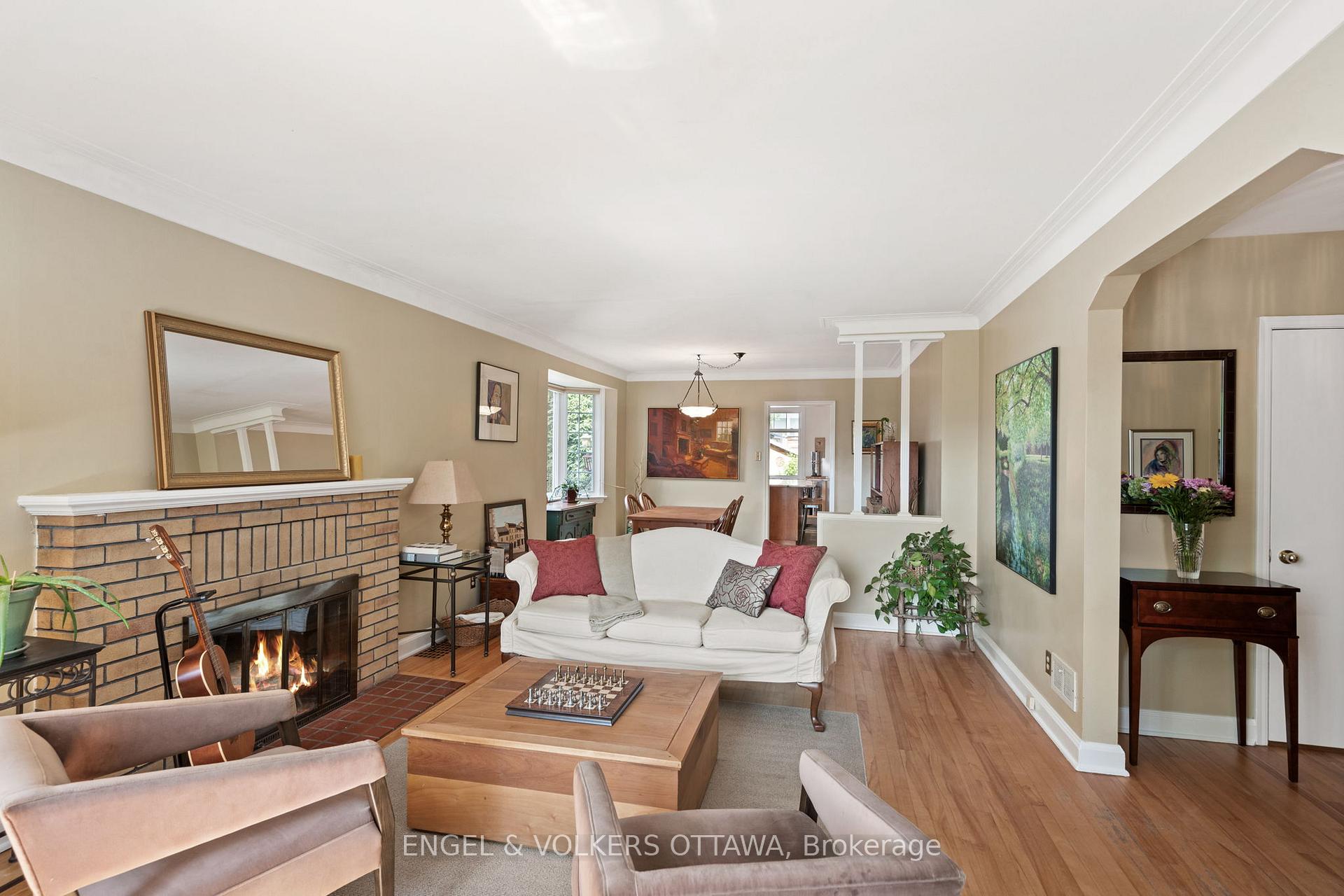 Photo 8 of 631 Rowanwood Avenue, Ottawa, McKellar/Highland — HOMEH