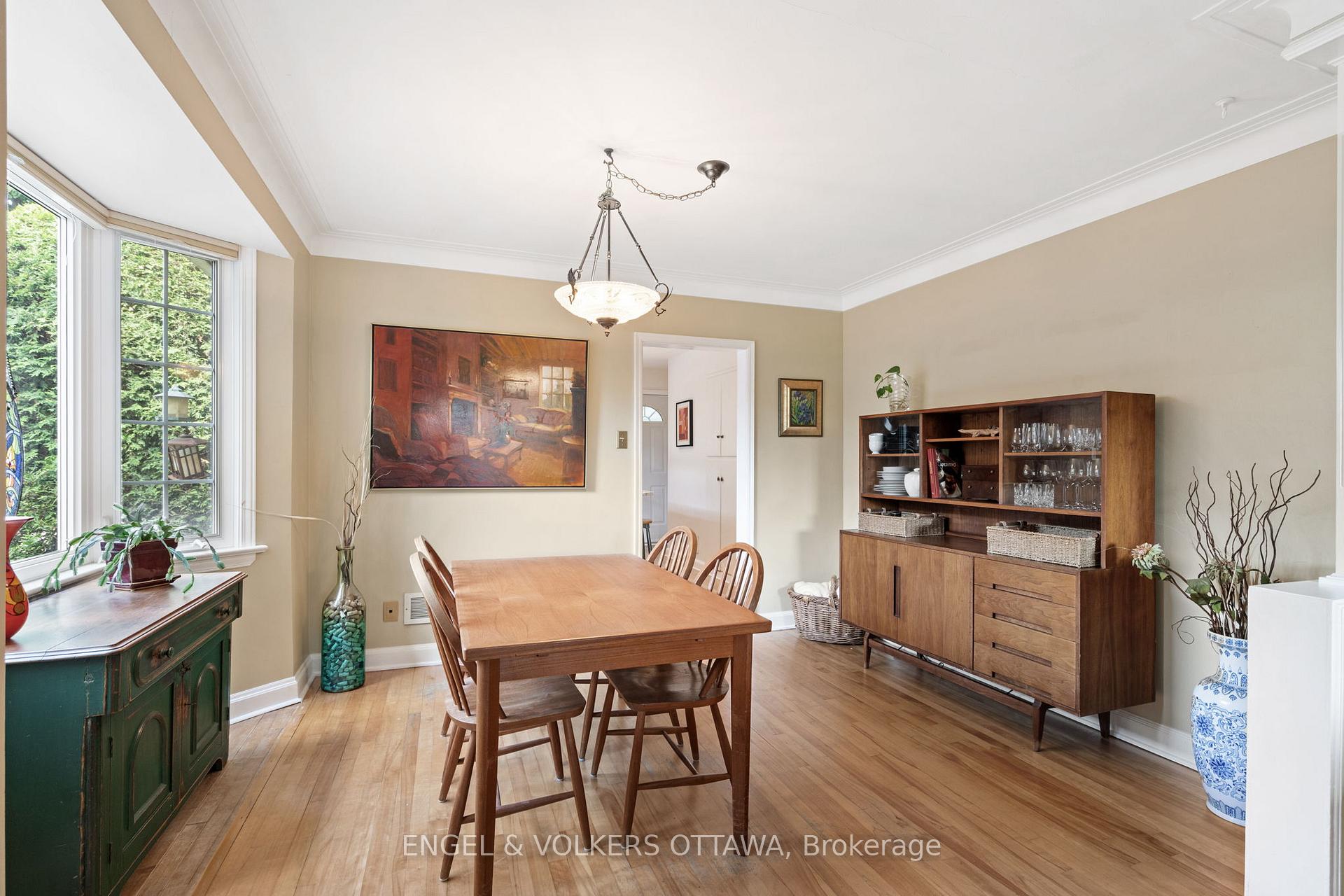 Photo 10 of 631 Rowanwood Avenue, Ottawa, McKellar/Highland — HOMEH