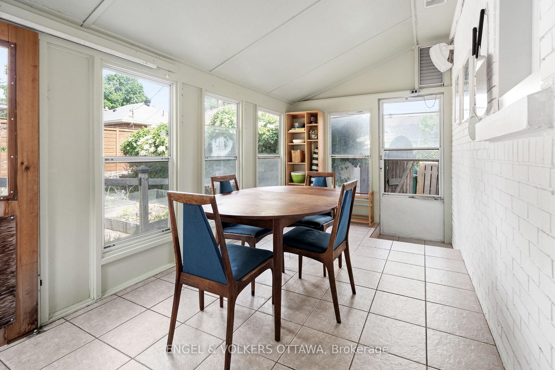 Photo 18 of 631 Rowanwood Avenue, Ottawa, McKellar/Highland — HOMEH