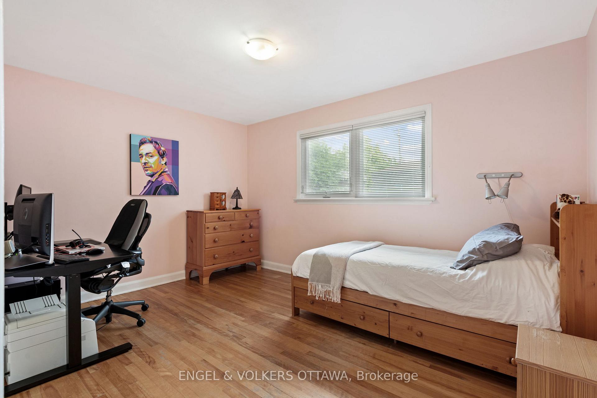 Photo 30 of 631 Rowanwood Avenue, Ottawa, McKellar/Highland — HOMEH