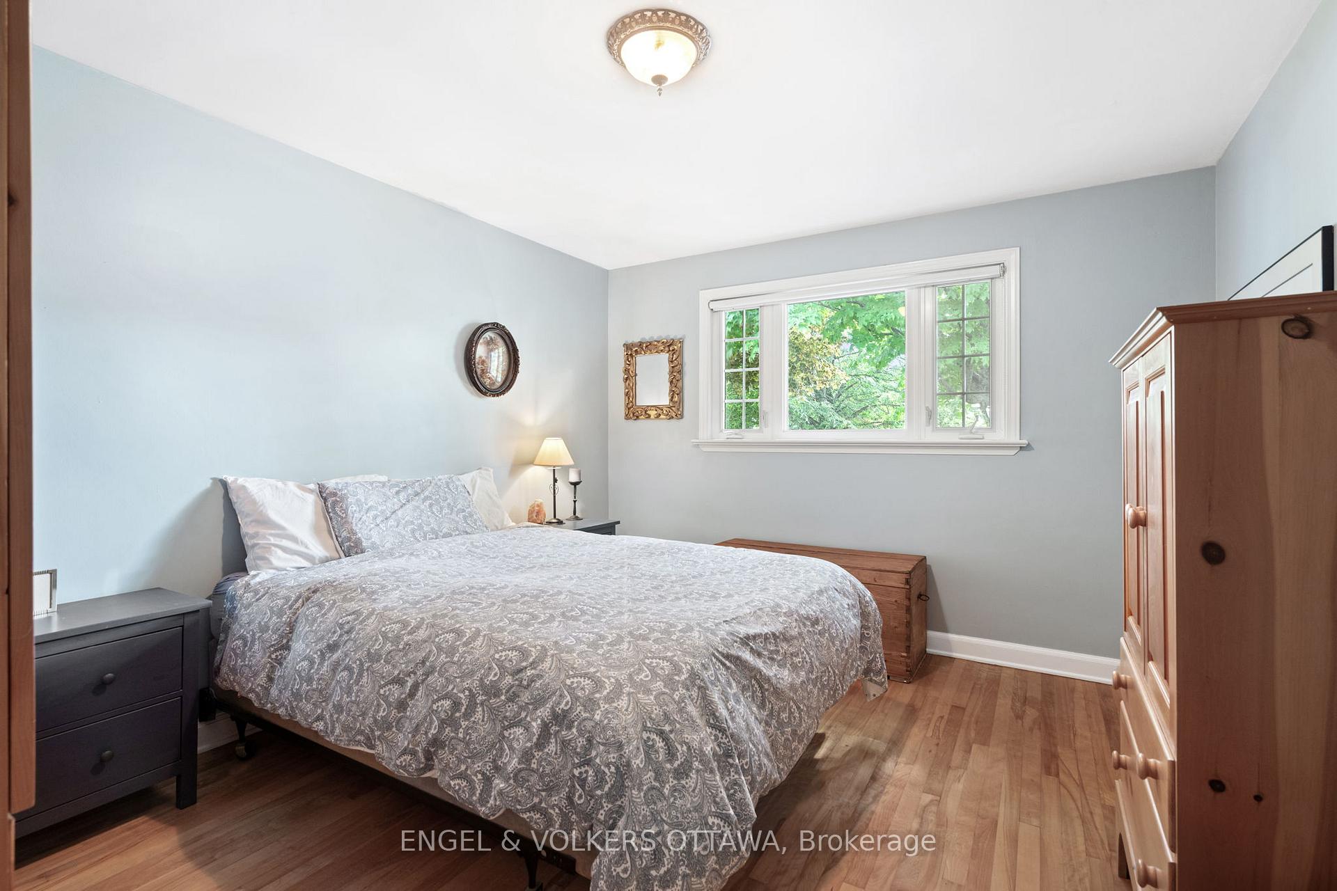 Photo 22 of 631 Rowanwood Avenue, Ottawa, McKellar/Highland — HOMEH