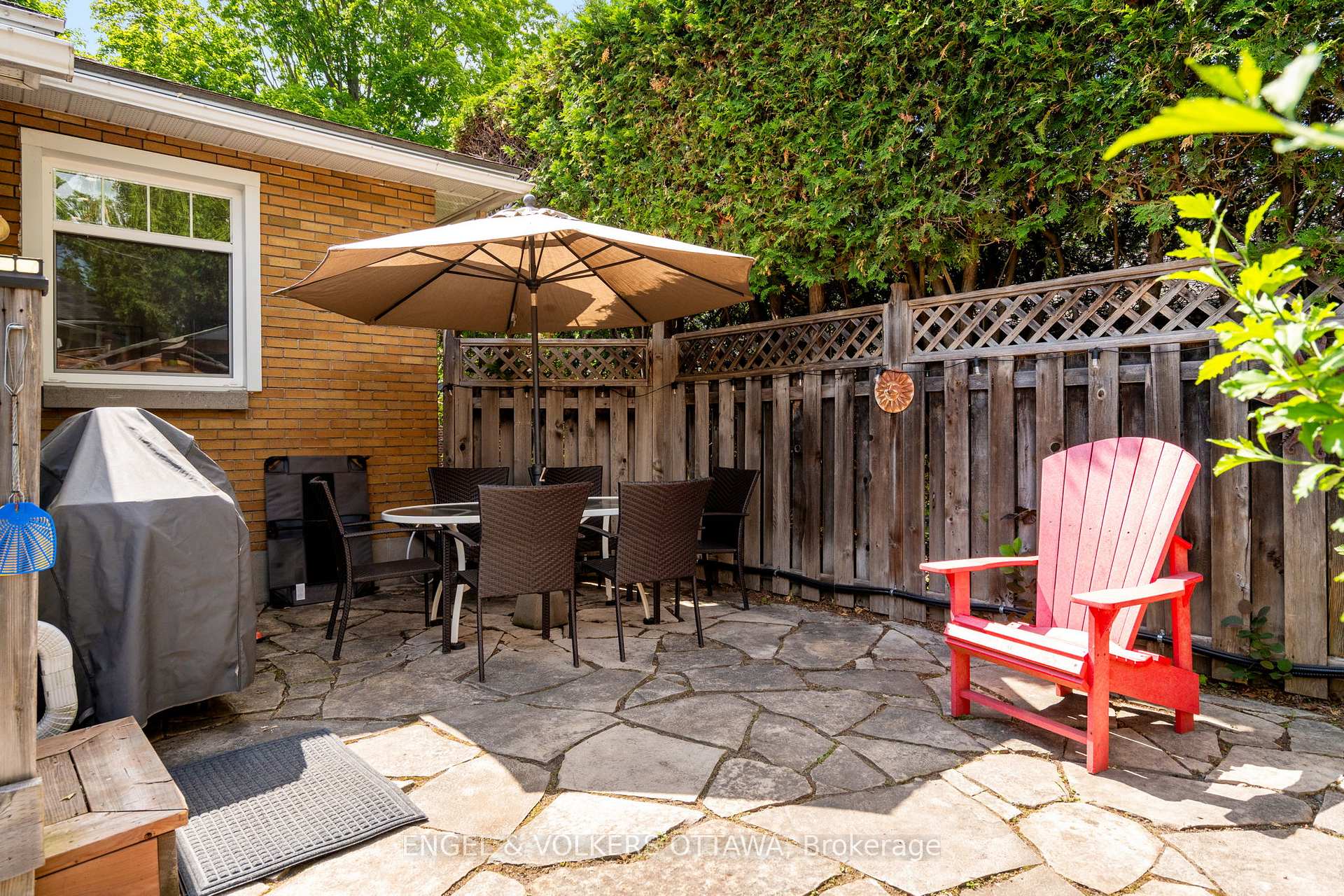 Photo 37 of 631 Rowanwood Avenue, Ottawa, McKellar/Highland — HOMEH