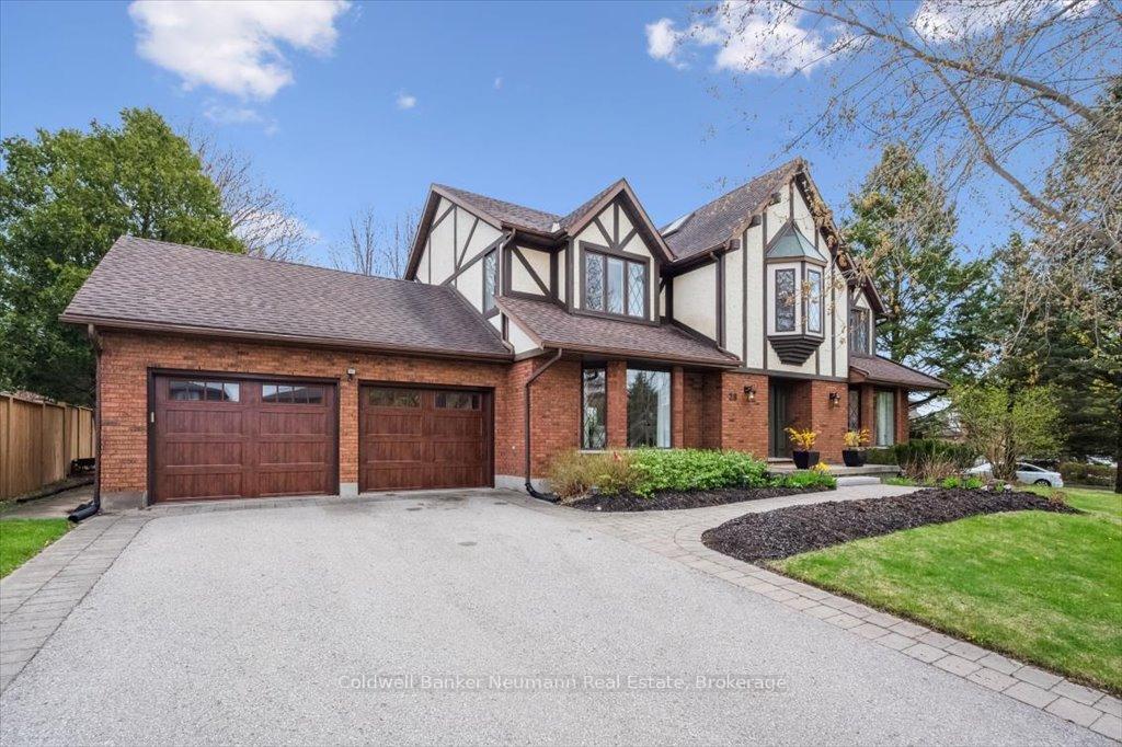 Photo 2 of 28 Valleyridge Trail, Guelph, Kortright Hills — HOMEH