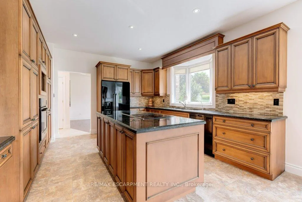 Photo 12 of 17 Tews Lane, Hamilton, Greensville — HOMEH