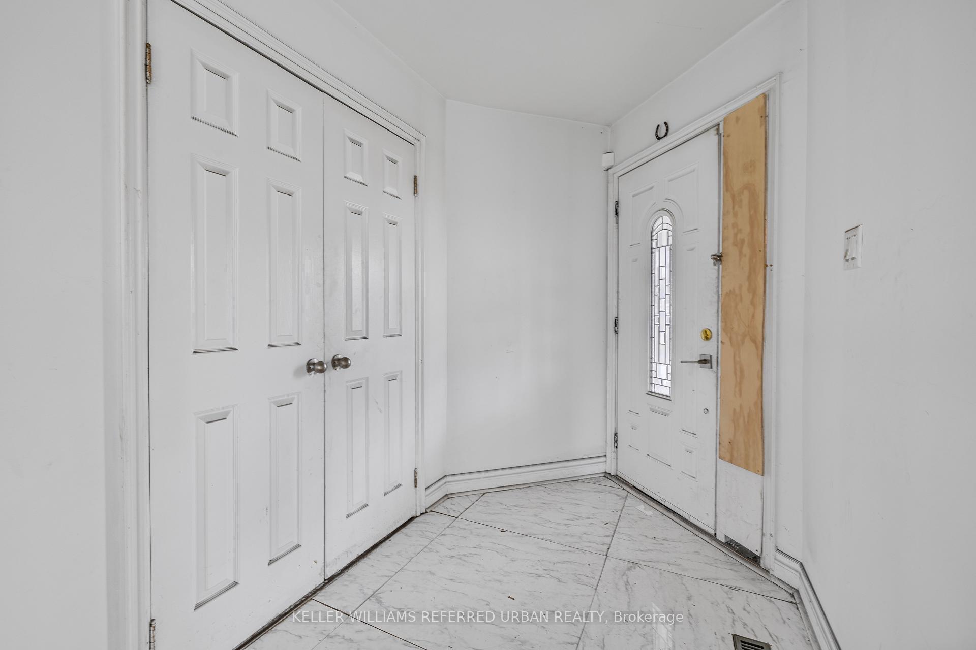 Photo 2 of 135 Natanya Boulevard, Georgina, Keswick North — HOMEH