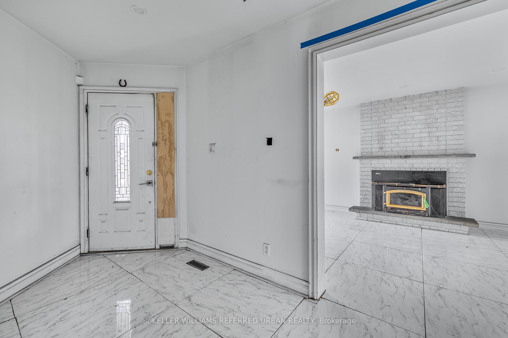 Photo 3 of 135 Natanya Boulevard, Georgina, Keswick North — HOMEH